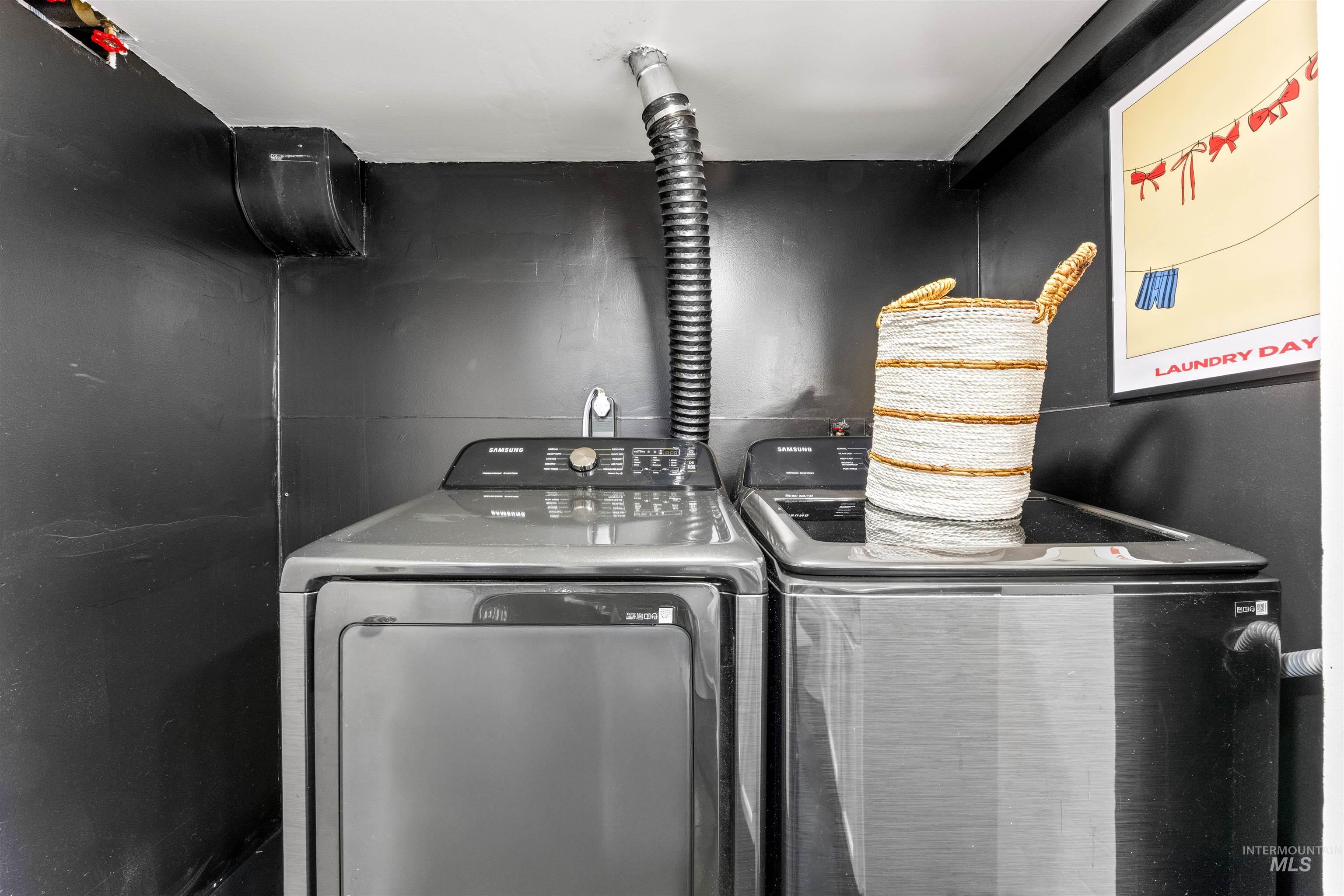 3204 W Rose Hill St, Boise, Idaho 83705, 2 Bedrooms, 1 Bathroom, Residential Income For Sale, Price $549,900, 98979758