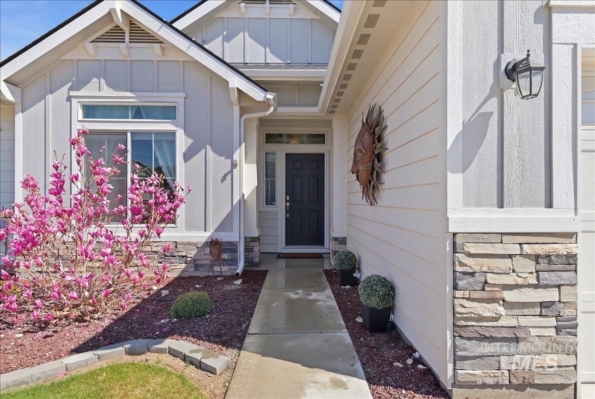 16202 Dietz Way, Caldwell, Idaho 83607, 4 Bedrooms, 2 Bathrooms, Residential For Sale, Price $455,000, 98979760