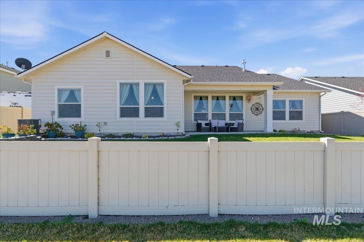 16202 Dietz Way, Caldwell, Idaho 83607, 4 Bedrooms, 2 Bathrooms, Residential For Sale, Price $455,000, 98979760