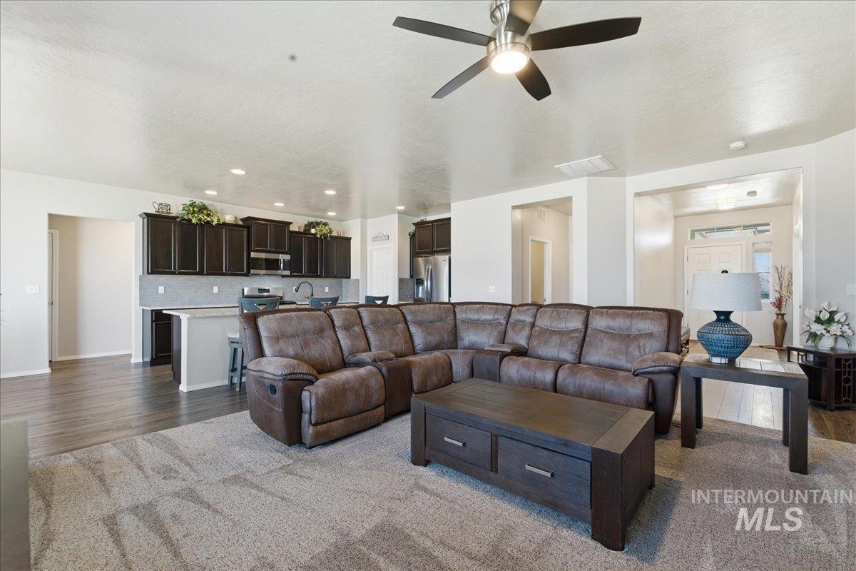 16202 Dietz Way, Caldwell, Idaho 83607, 4 Bedrooms, 2 Bathrooms, Residential For Sale, Price $455,000, 98979760