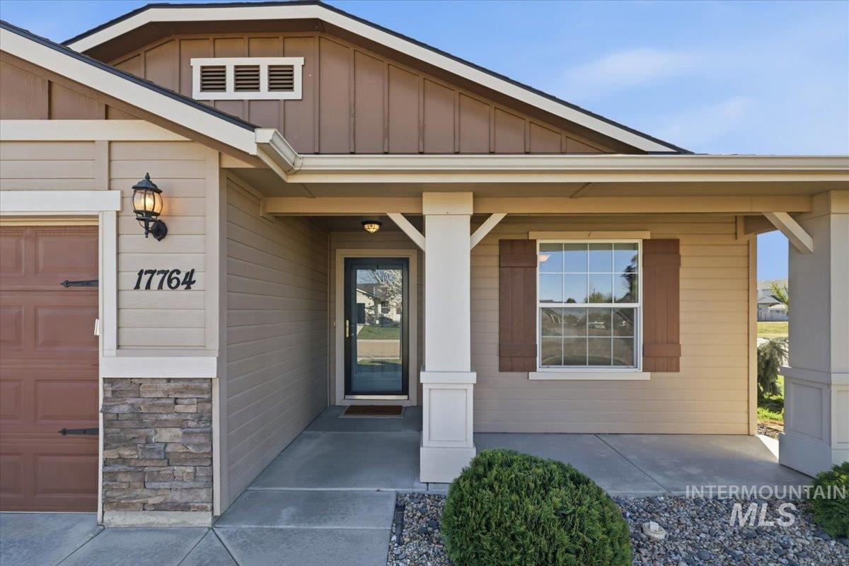 17764 Quiet Springs Ave, Nampa, Idaho 83687, 3 Bedrooms, 2 Bathrooms, Residential For Sale, Price $409,900, 98979762