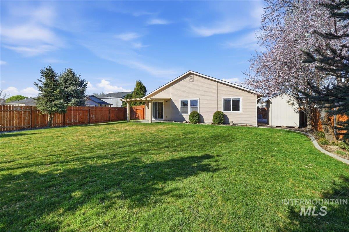 17764 Quiet Springs Ave, Nampa, Idaho 83687, 3 Bedrooms, 2 Bathrooms, Residential For Sale, Price $409,900, 98979762