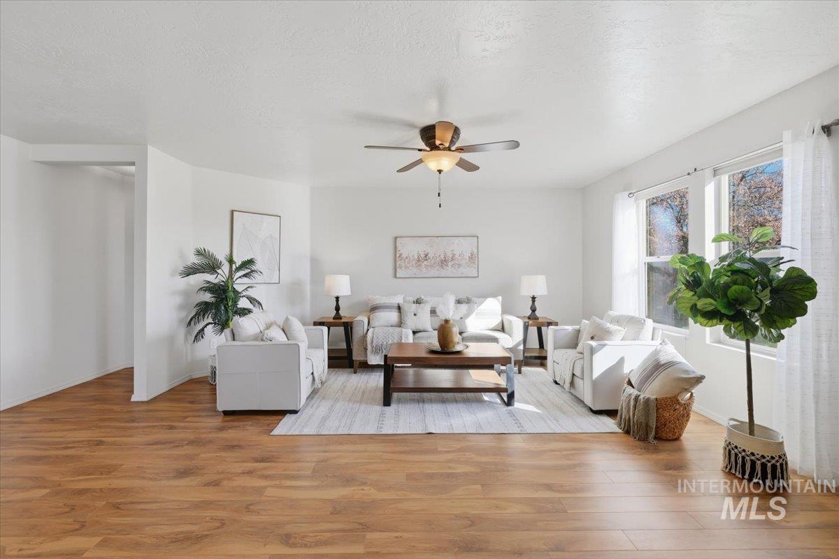 17764 Quiet Springs Ave, Nampa, Idaho 83687, 3 Bedrooms, 2 Bathrooms, Residential For Sale, Price $409,900, 98979762