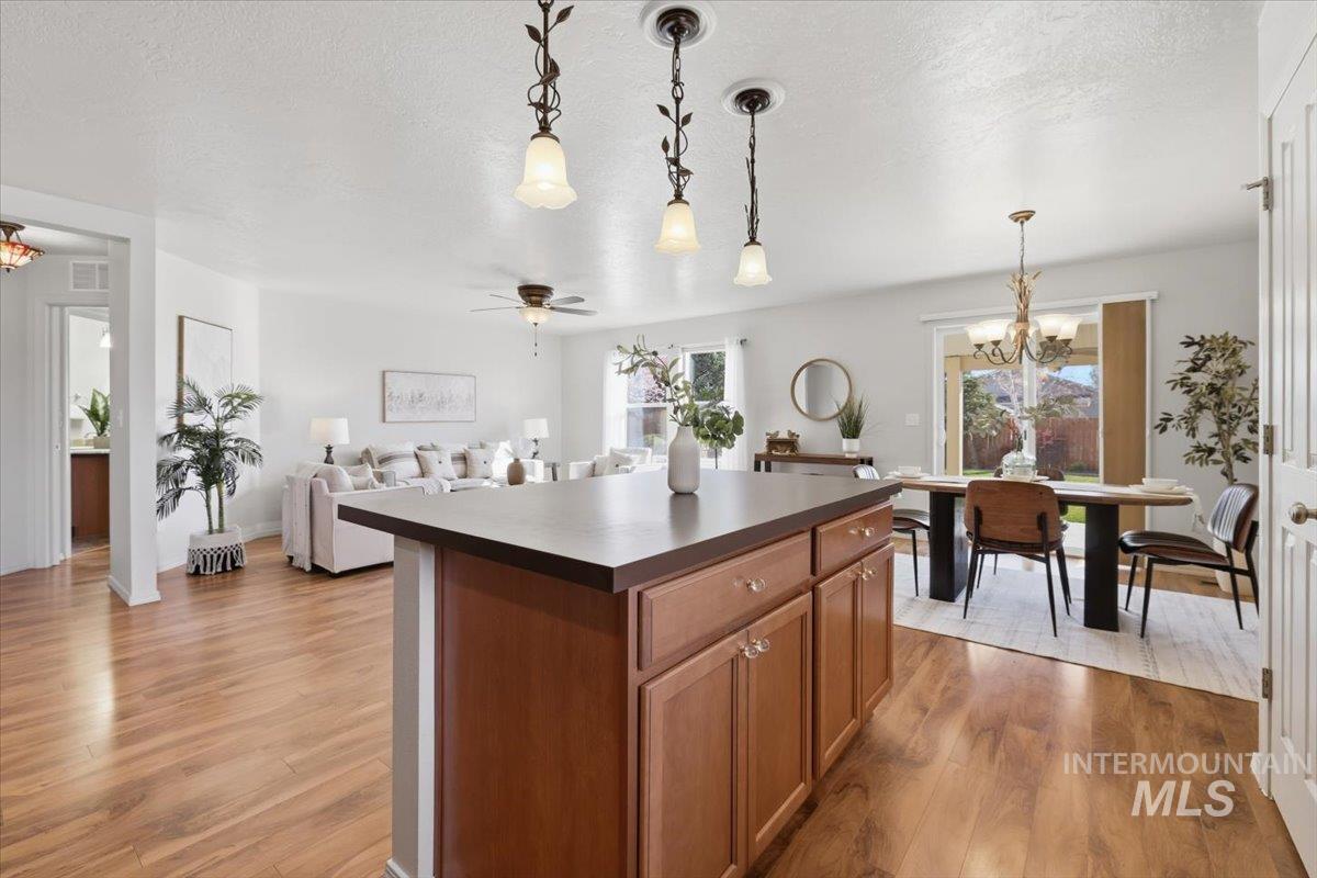 17764 Quiet Springs Ave, Nampa, Idaho 83687, 3 Bedrooms, 2 Bathrooms, Residential For Sale, Price $409,900, 98979762