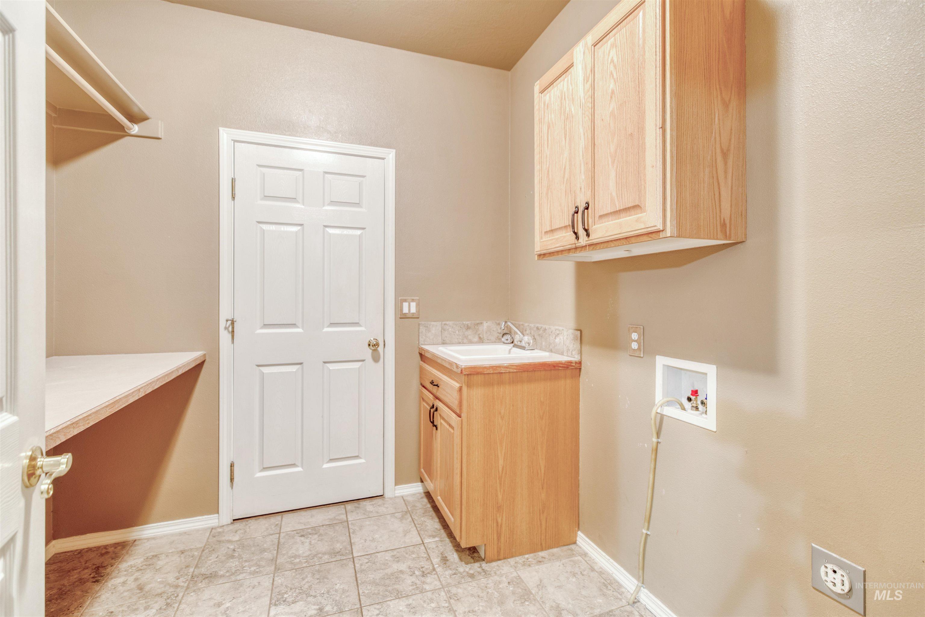 4259 N Waterloo Ave, Boise, Idaho 83713, 4 Bedrooms, 2.5 Bathrooms, Residential For Sale, Price $599,900,MLS 98979764