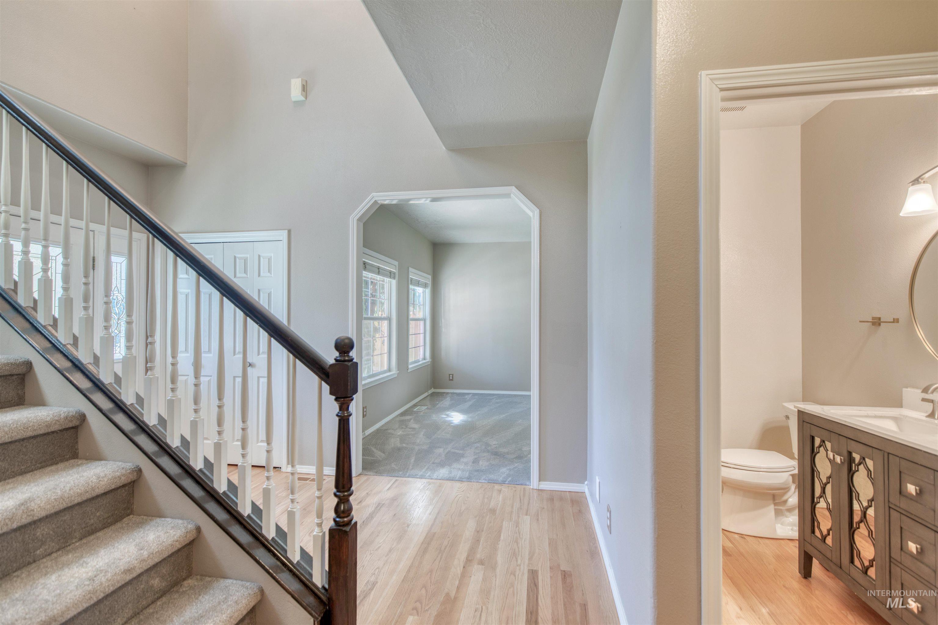 4259 N Waterloo Ave, Boise, Idaho 83713, 4 Bedrooms, 2.5 Bathrooms, Residential For Sale, Price $599,900,MLS 98979764
