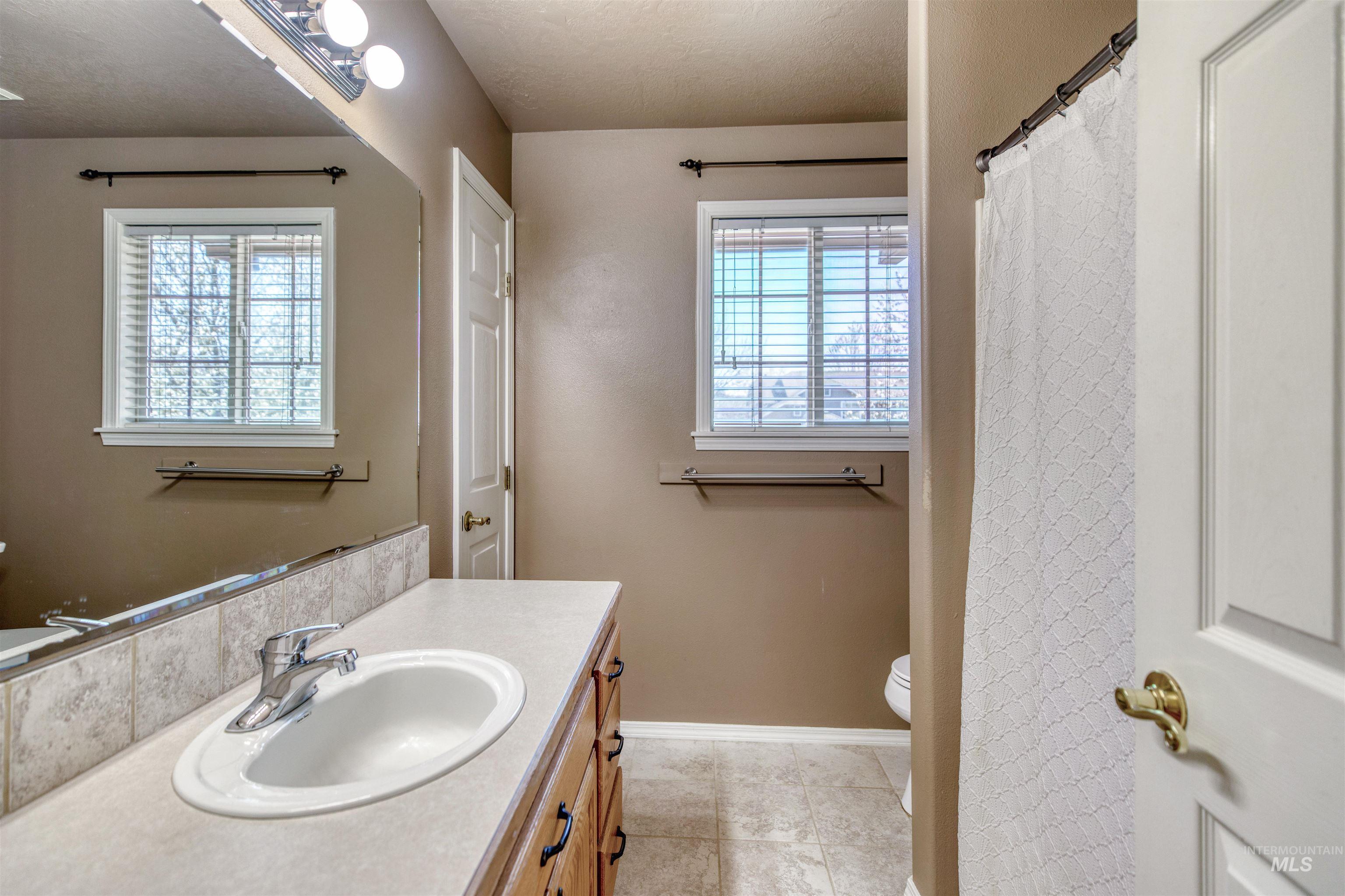 4259 N Waterloo Ave, Boise, Idaho 83713, 4 Bedrooms, 2.5 Bathrooms, Residential For Sale, Price $599,900,MLS 98979764