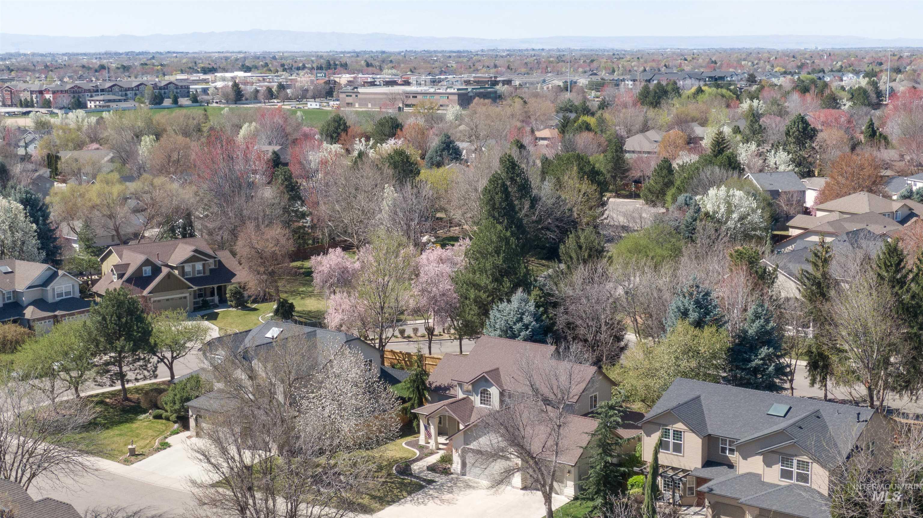 4259 N Waterloo Ave, Boise, Idaho 83713, 4 Bedrooms, 2.5 Bathrooms, Residential For Sale, Price $599,900,MLS 98979764
