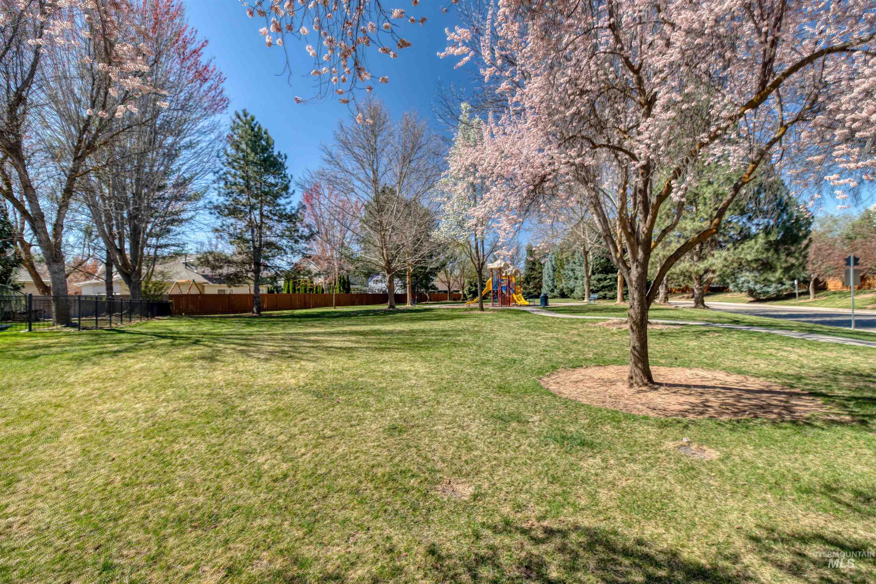 4259 N Waterloo Ave, Boise, Idaho 83713, 4 Bedrooms, 2.5 Bathrooms, Residential For Sale, Price $599,900,MLS 98979764