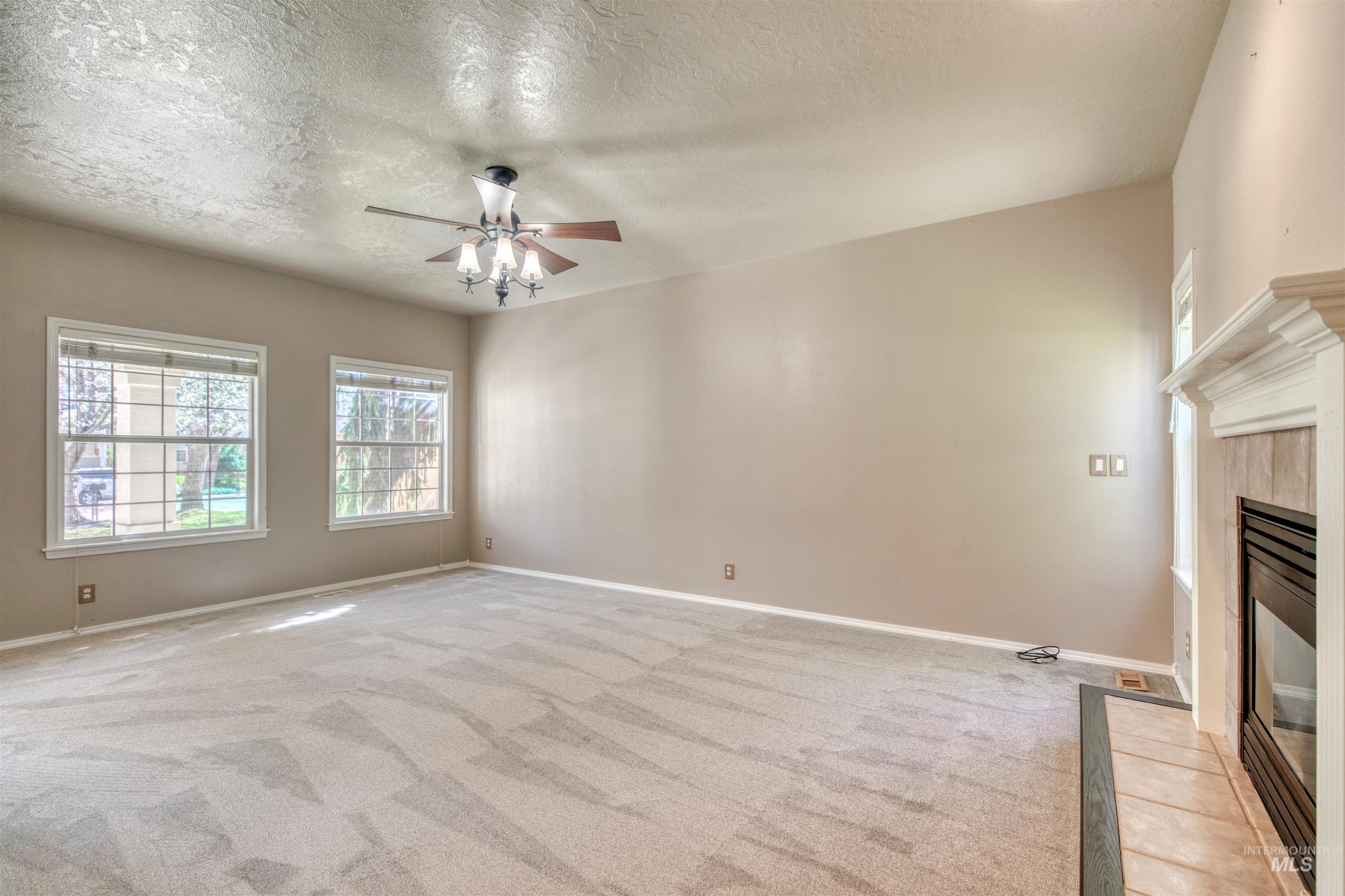 4259 N Waterloo Ave, Boise, Idaho 83713, 4 Bedrooms, 2.5 Bathrooms, Residential For Sale, Price $599,900,MLS 98979764