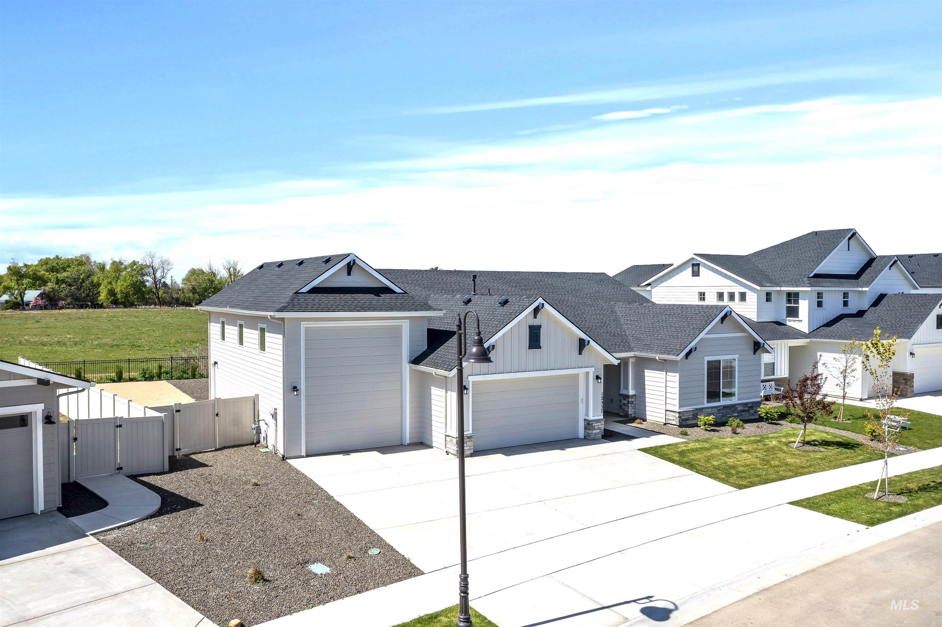 12557 W Wayfaring Drive, Star, Idaho 83669, 3 Bedrooms, 2.5 Bathrooms, Residential For Sale, Price $679,900, 98979765