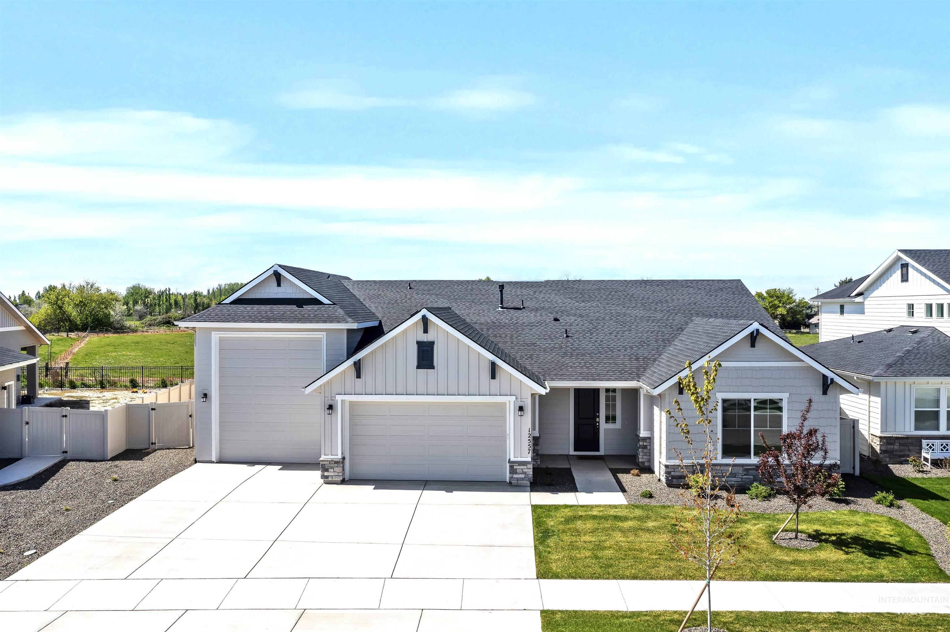 12557 W Wayfaring Drive, Star, Idaho 83669, 3 Bedrooms, 2.5 Bathrooms, Residential For Sale, Price $679,900, 98979765