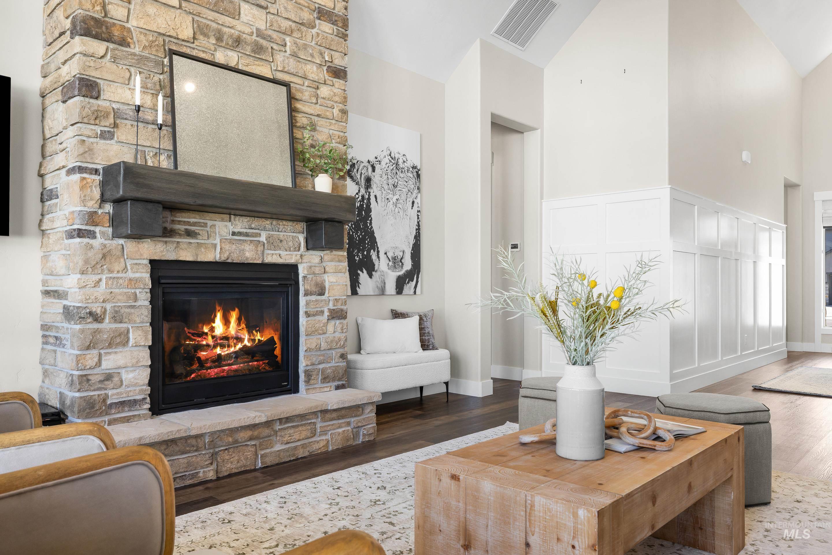 8368 W Sparks Lake Dr., Boise, Idaho 83714, 3 Bedrooms, 2.5 Bathrooms, Residential For Sale, Price $998,000, 98979770