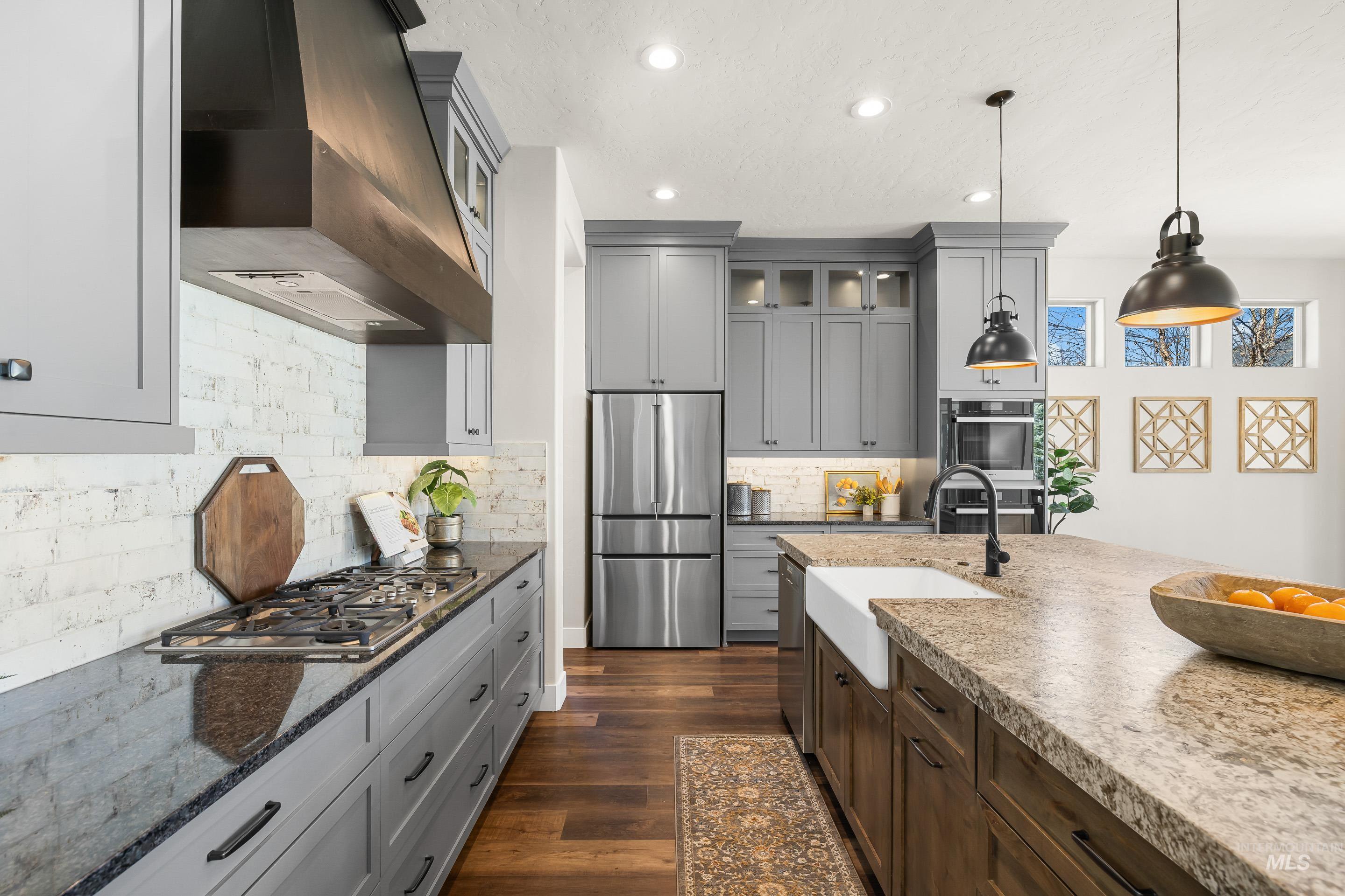 8368 W Sparks Lake Dr., Boise, Idaho 83714, 3 Bedrooms, 2.5 Bathrooms, Residential For Sale, Price $998,000, 98979770