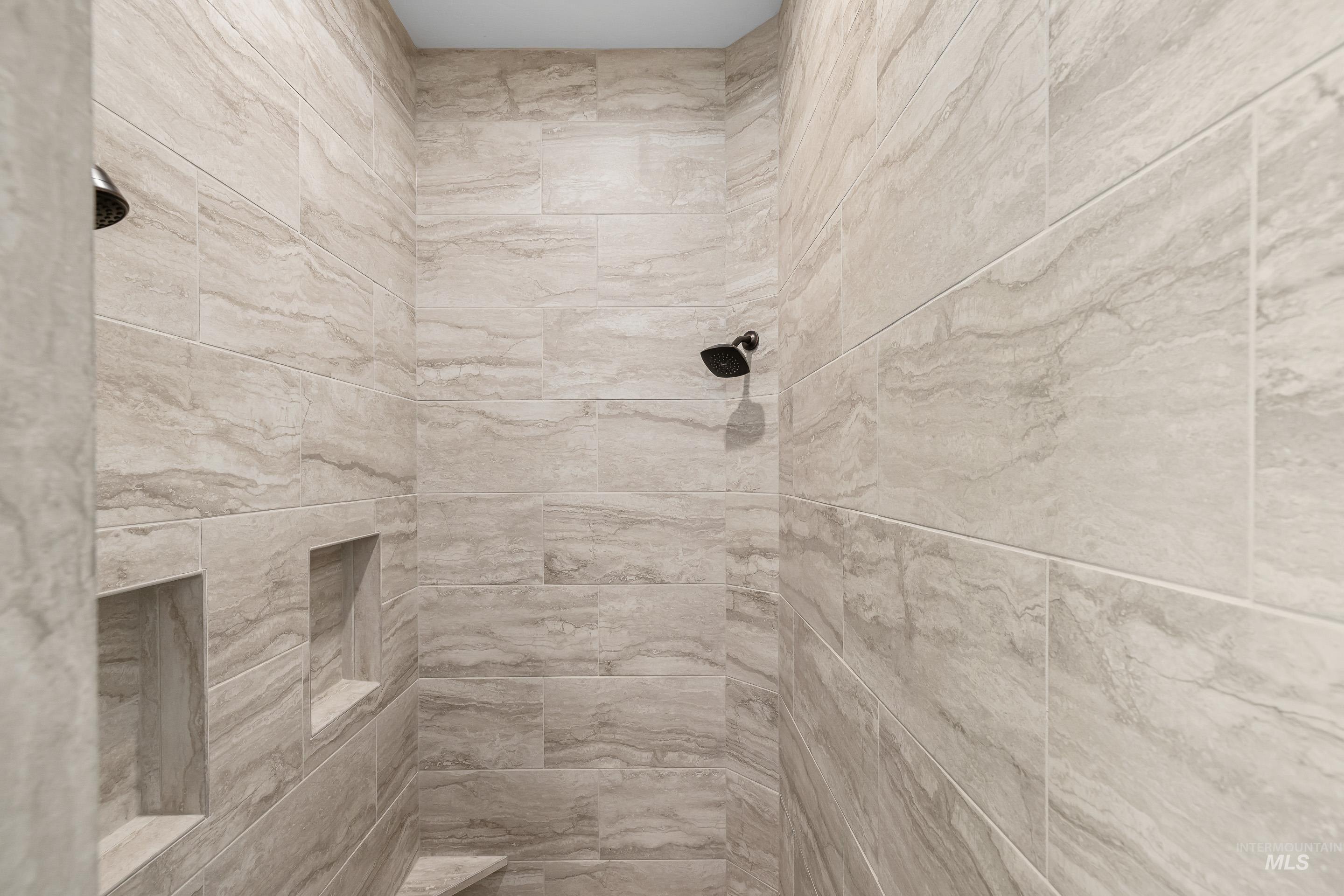 8368 W Sparks Lake Dr., Boise, Idaho 83714, 3 Bedrooms, 2.5 Bathrooms, Residential For Sale, Price $998,000, 98979770