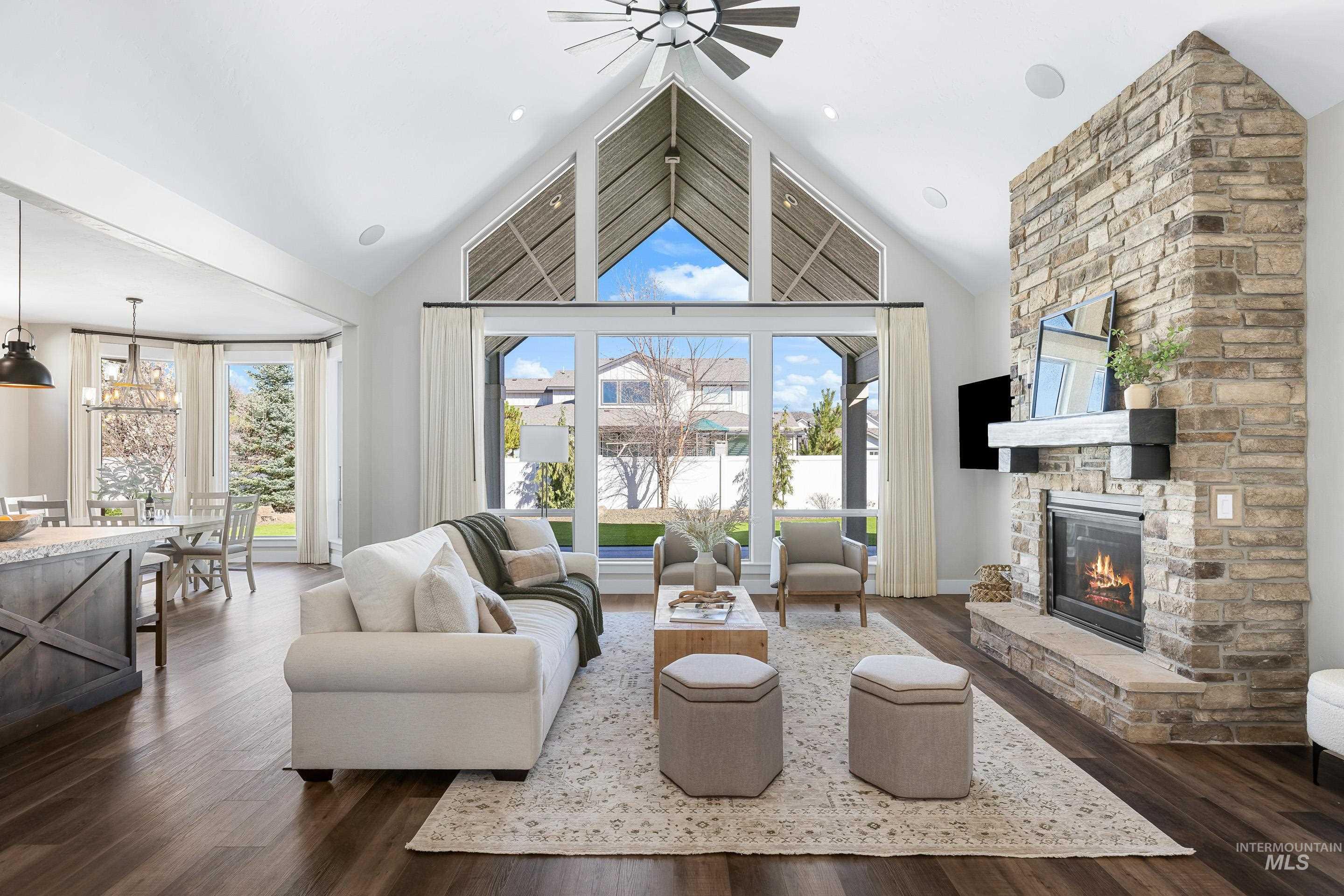 8368 W Sparks Lake Dr., Boise, Idaho 83714, 3 Bedrooms, 2.5 Bathrooms, Residential For Sale, Price $998,000, 98979770