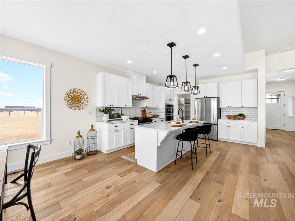 25773 Clydesdale Lane, Parma, Idaho 83660, 4 Bedrooms, 2.5 Bathrooms, Residential For Sale, Price $992,900,MLS 98979771