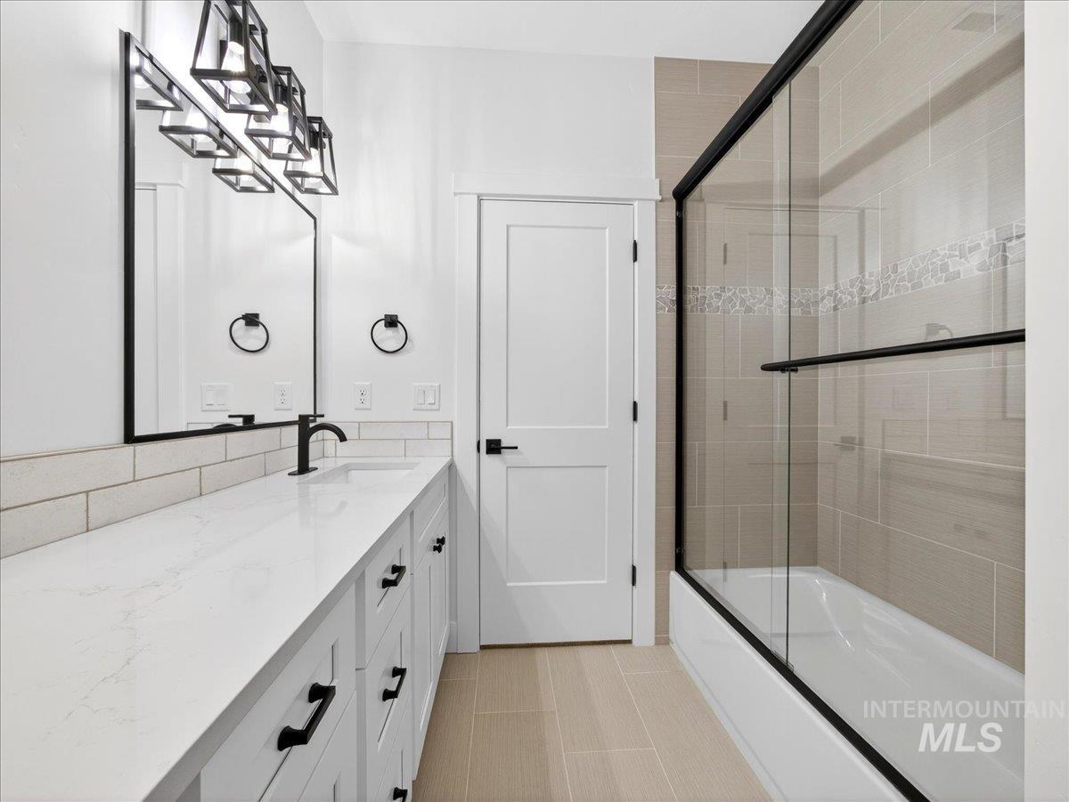 25773 Clydesdale Lane, Parma, Idaho 83660, 4 Bedrooms, 2.5 Bathrooms, Residential For Sale, Price $998,900, 98979771