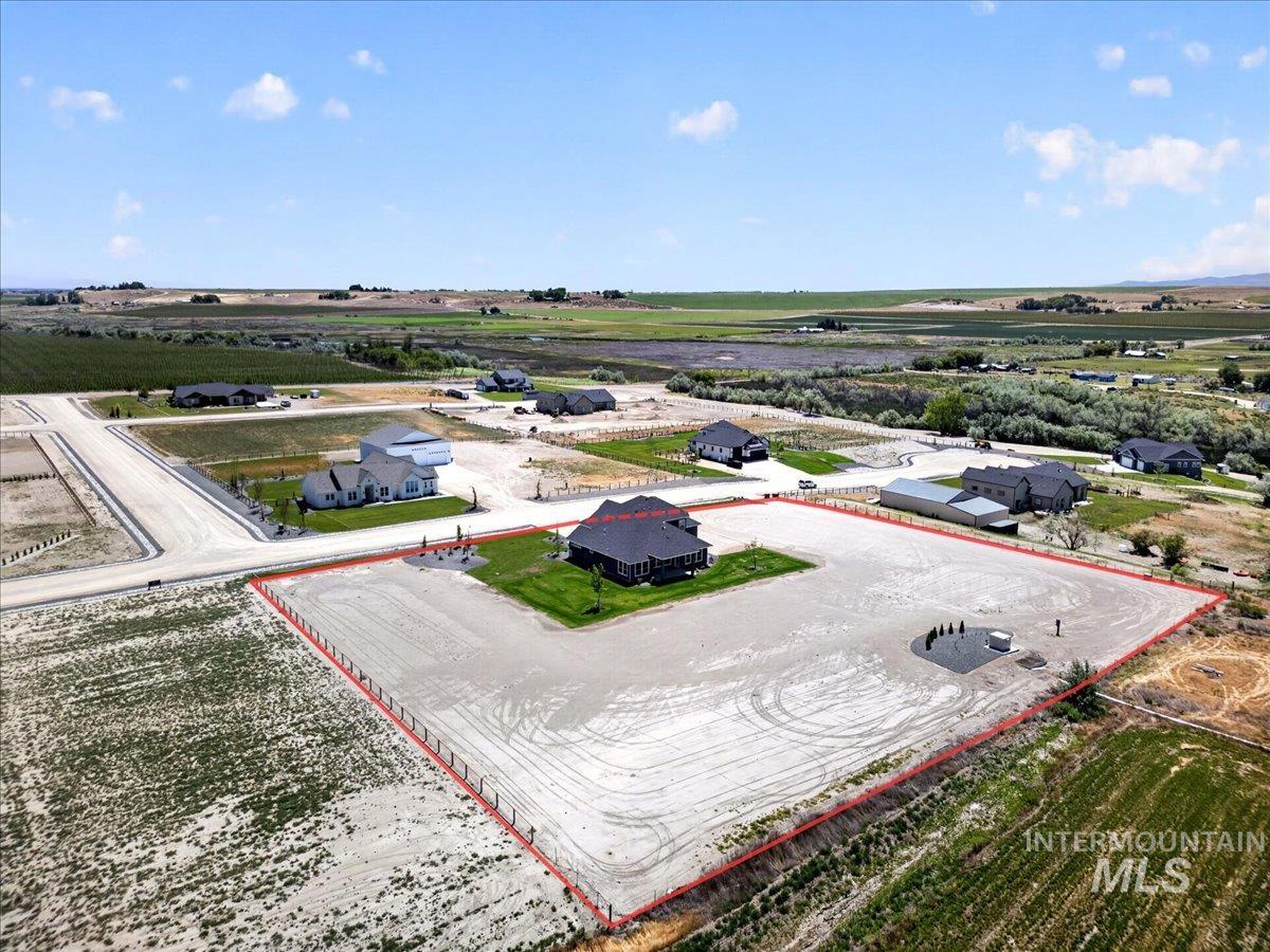 25773 Clydesdale Lane, Parma, Idaho 83660, 4 Bedrooms, 2.5 Bathrooms, Residential For Sale, Price $992,900,MLS 98979771
