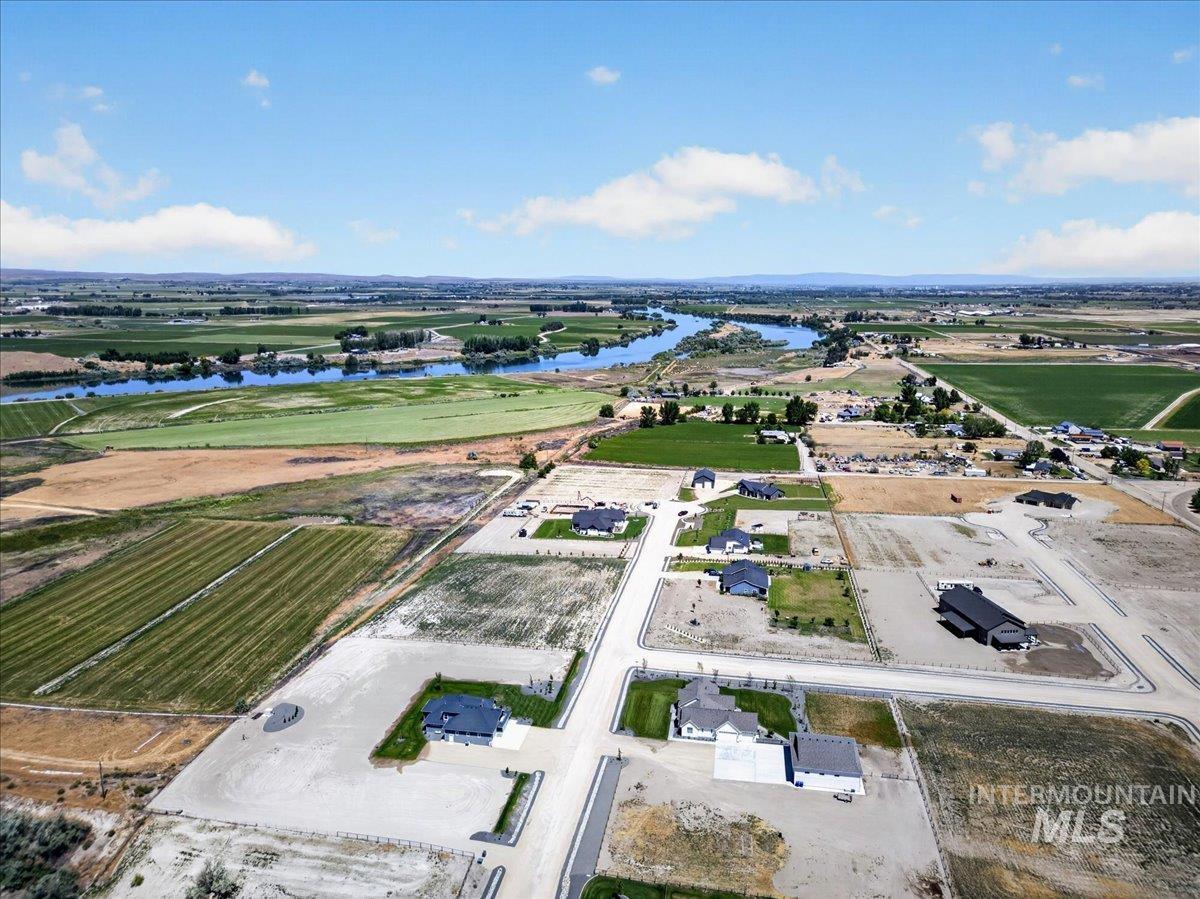 25773 Clydesdale Lane, Parma, Idaho 83660, 4 Bedrooms, 2.5 Bathrooms, Residential For Sale, Price $992,900,MLS 98979771