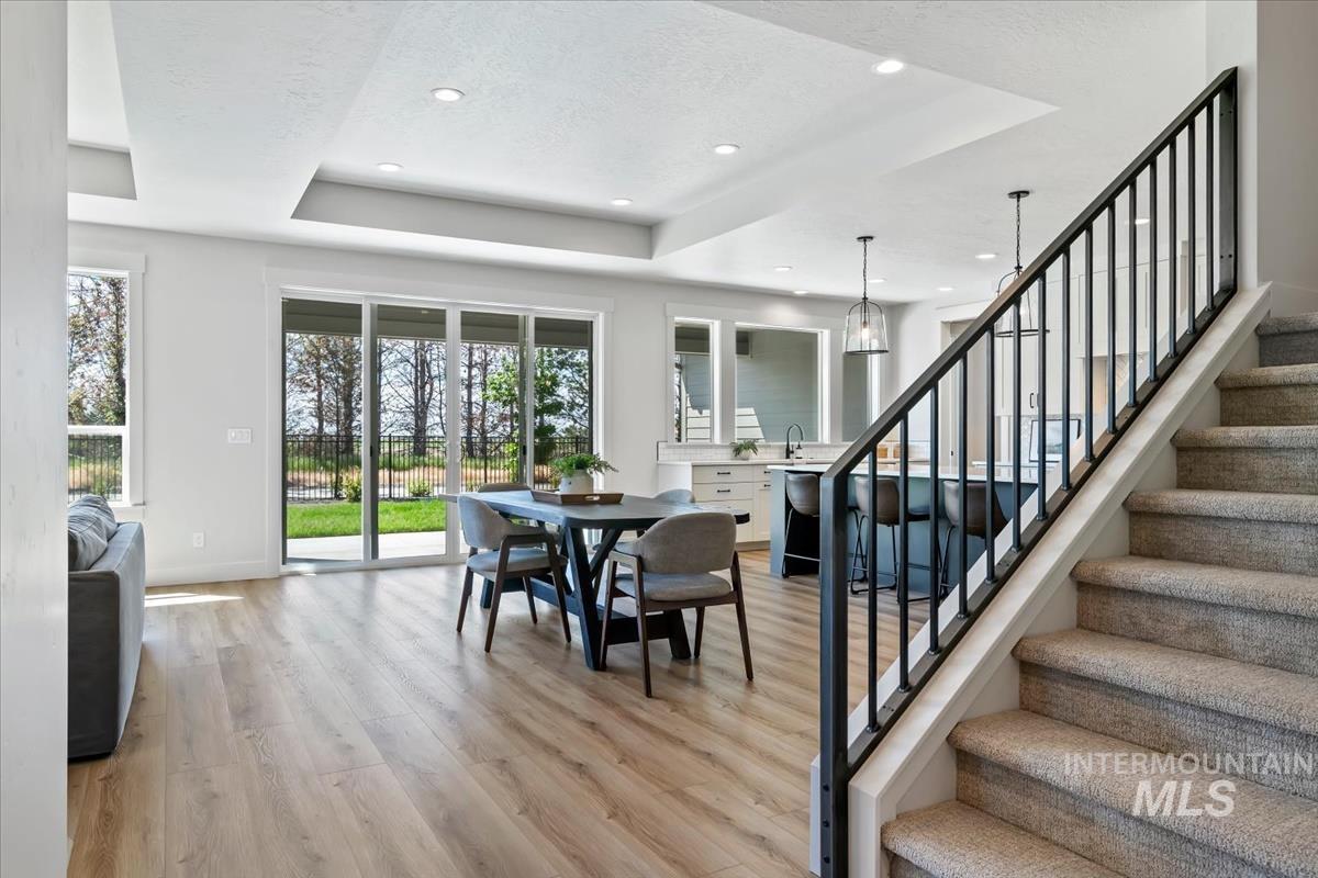 2653 E Cavern Dr., Meridian, Idaho 83642, 3 Bedrooms, 3.5 Bathrooms, Residential For Sale, Price $874,900, 98979772
