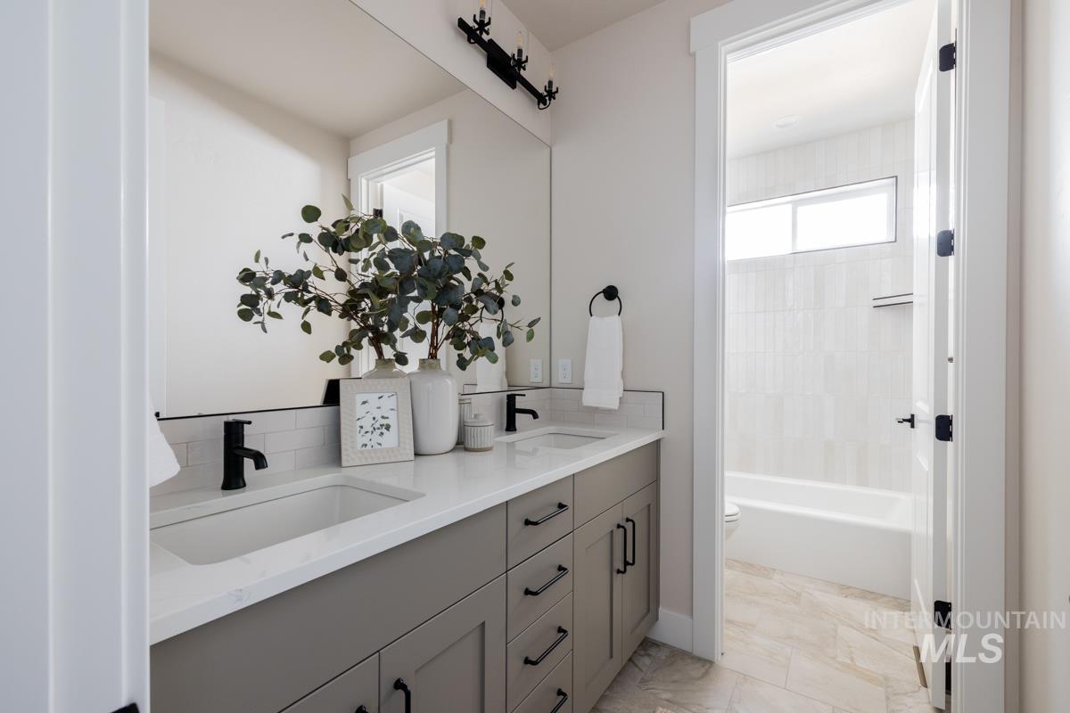 2653 E Cavern Way, Meridian, Idaho 83642, 3 Bedrooms, 3.5 Bathrooms, Residential For Sale, Price $874,900, 98979772