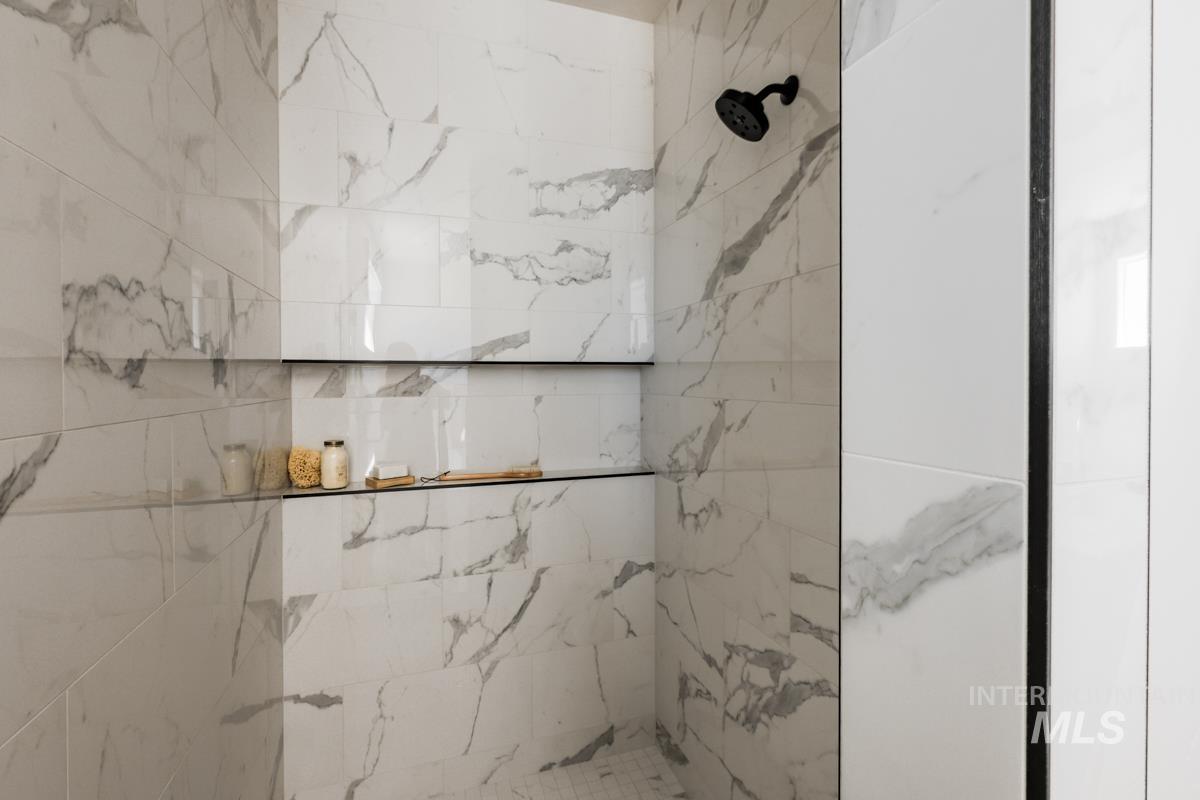 2653 E Cavern Way, Meridian, Idaho 83642, 3 Bedrooms, 3.5 Bathrooms, Residential For Sale, Price $874,900, 98979772