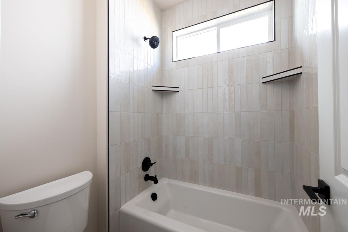 2653 E Cavern Way, Meridian, Idaho 83642, 3 Bedrooms, 3.5 Bathrooms, Residential For Sale, Price $874,900, 98979772