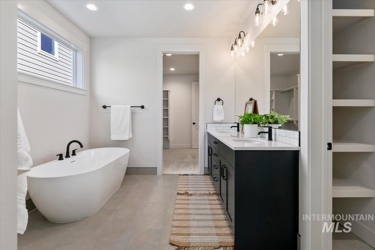 2653 E Cavern Dr., Meridian, Idaho 83642, 3 Bedrooms, 3.5 Bathrooms, Residential For Sale, Price $874,900, 98979772