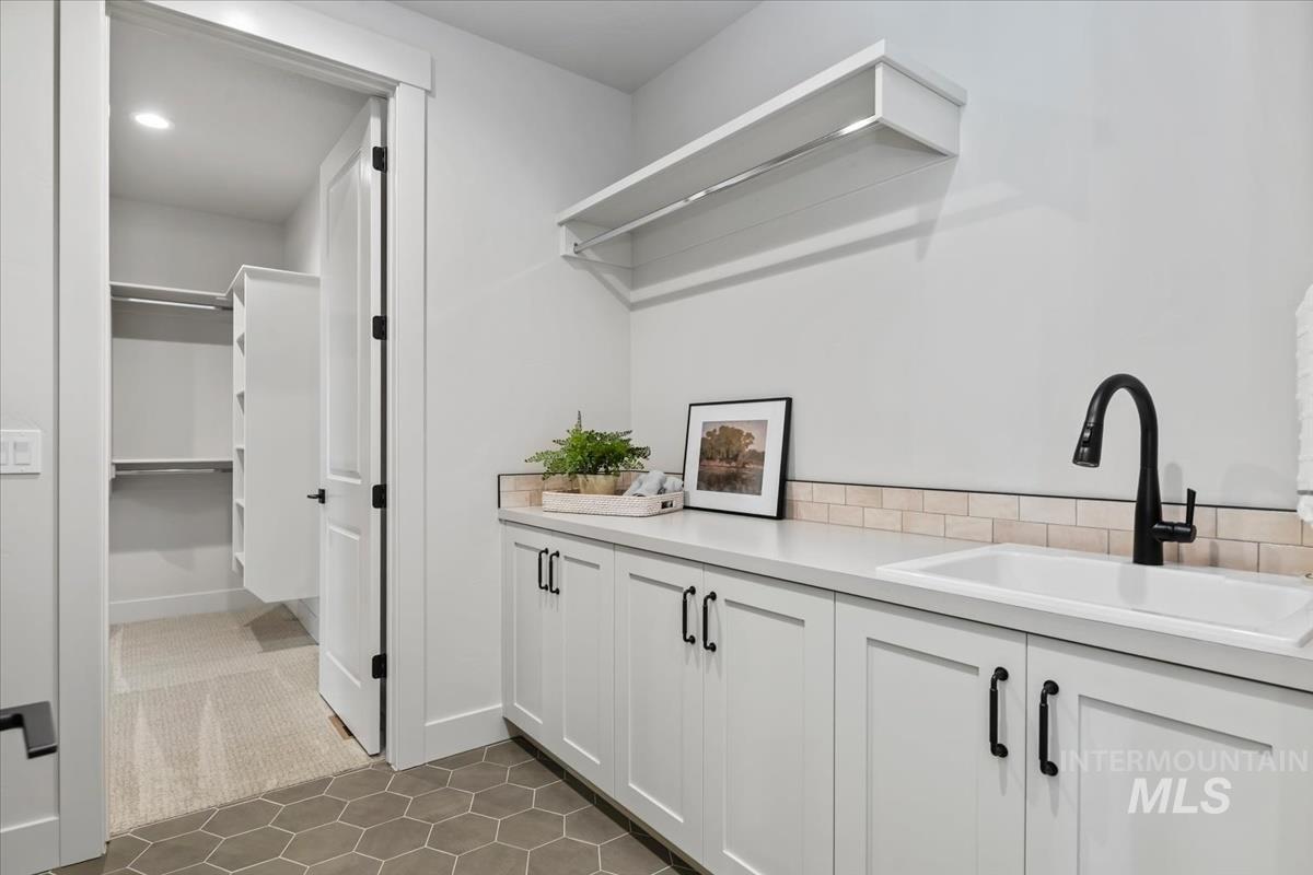 2653 E Cavern Dr., Meridian, Idaho 83642, 3 Bedrooms, 3.5 Bathrooms, Residential For Sale, Price $874,900, 98979772
