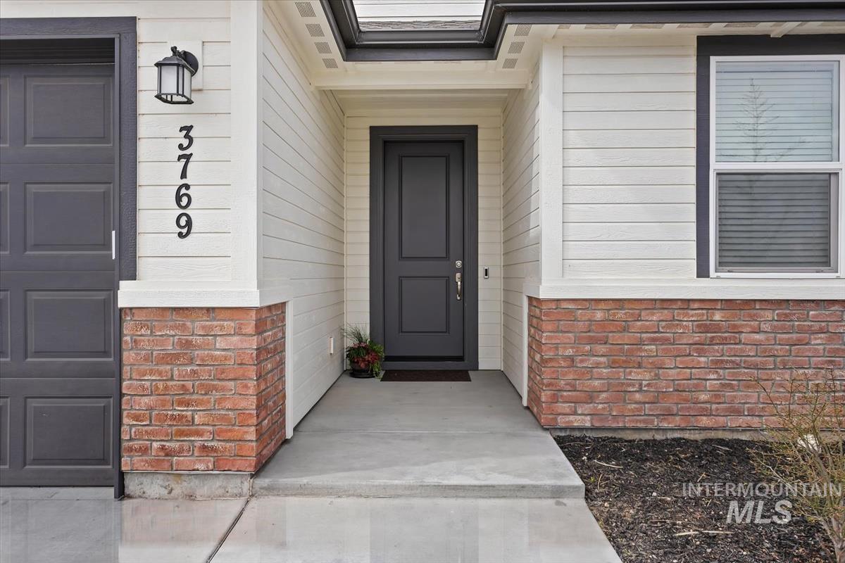 3769 S Angel Falls Way, Nampa, Idaho 83686, 3 Bedrooms, 2 Bathrooms, Residential For Sale, Price $617,500, 98979773
