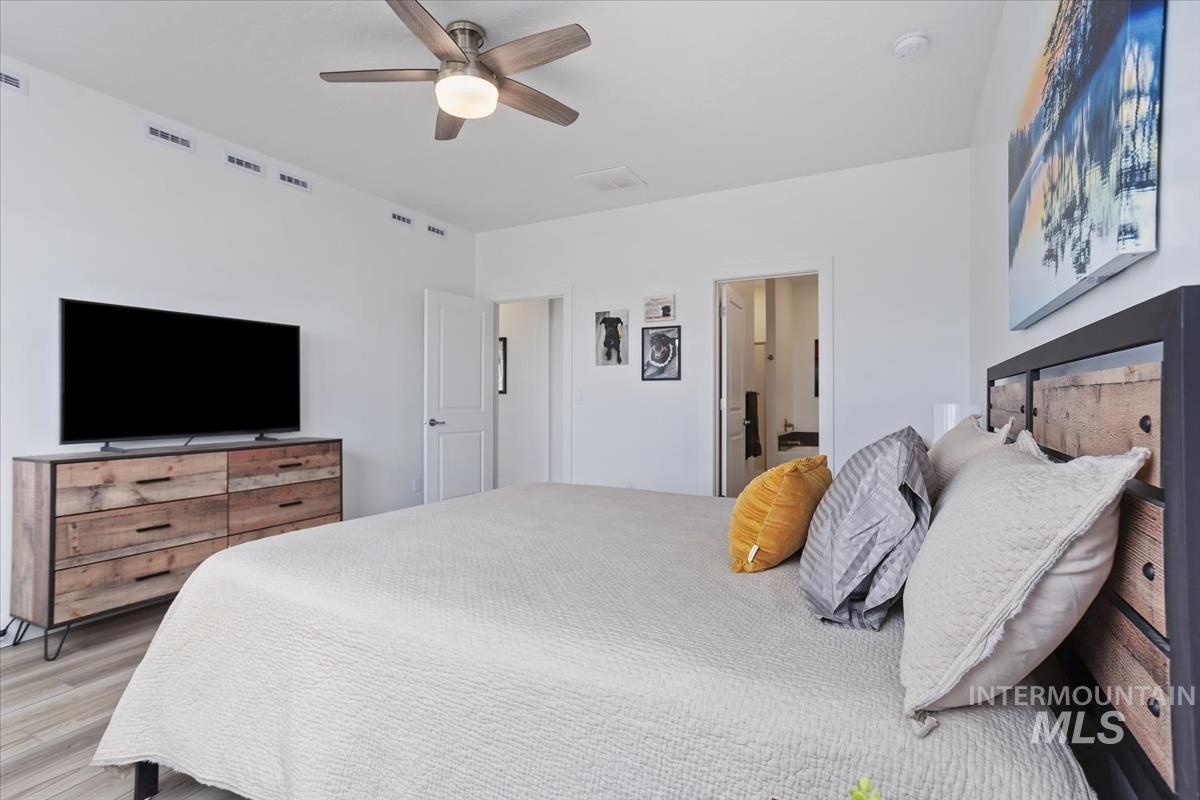 3769 S Angel Falls Way, Nampa, Idaho 83686, 3 Bedrooms, 2 Bathrooms, Residential For Sale, Price $617,500, 98979773