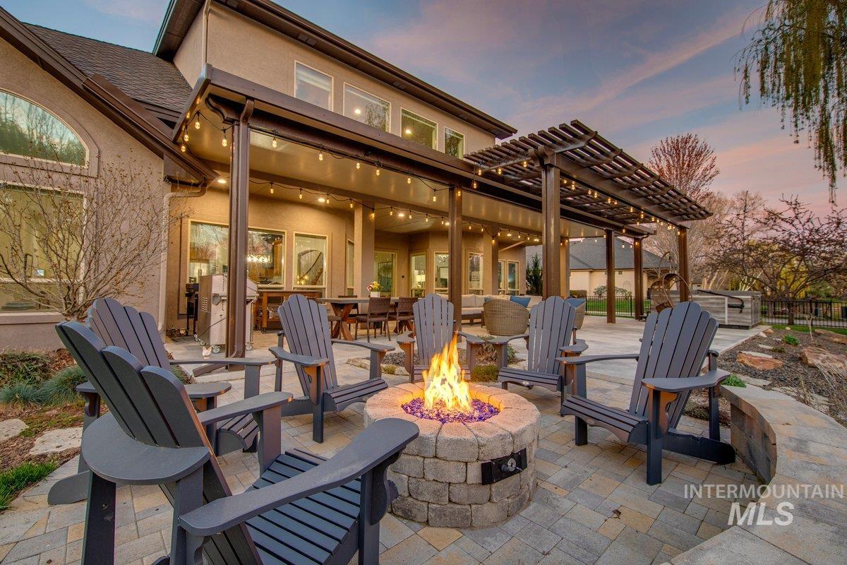 1013 E Rivers End Drive, Eagle, Idaho 83616-0000, 5 Bedrooms, 3.5 Bathrooms, Residential For Sale, Price $1,775,000,MLS 98979774