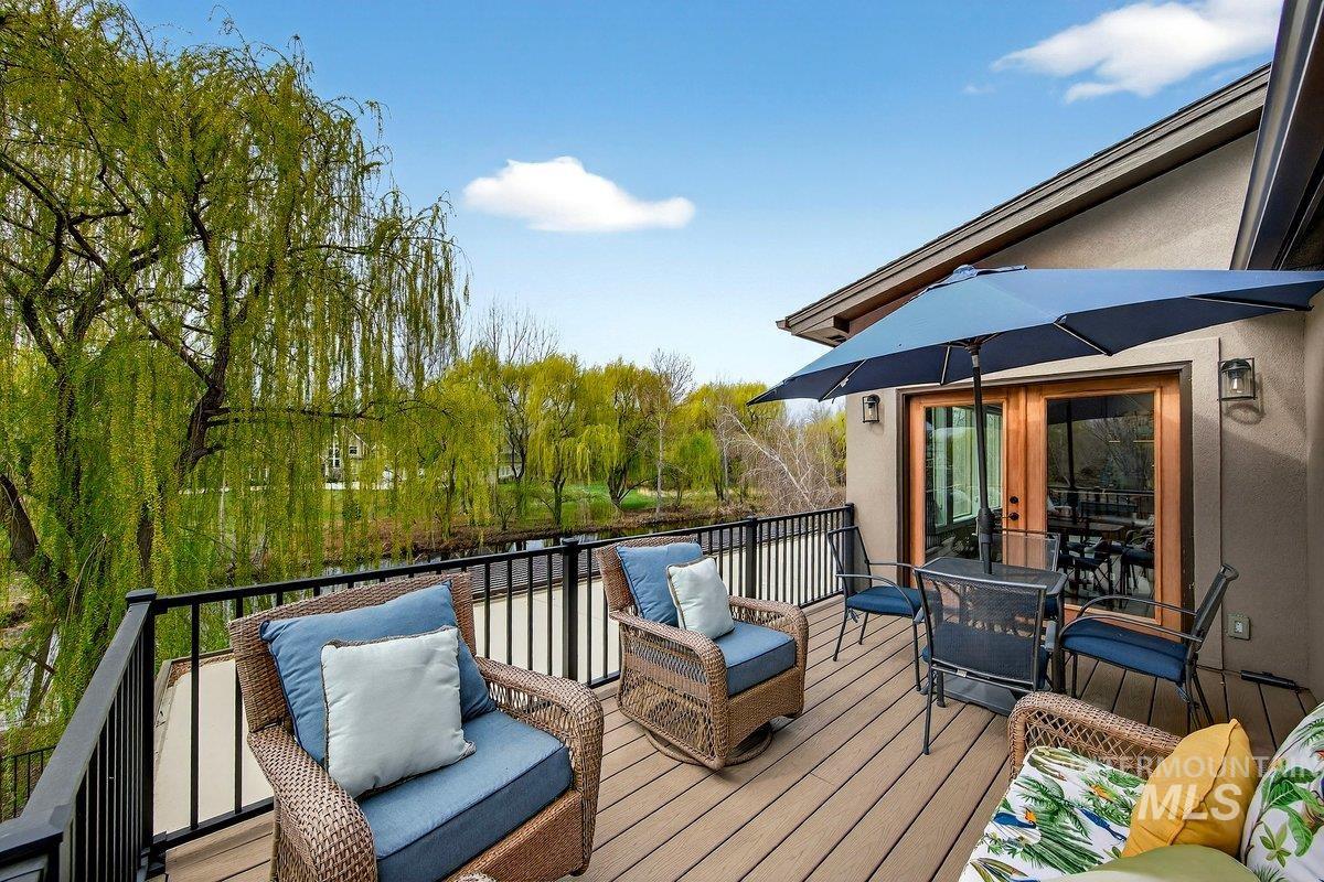 1013 E Rivers End Drive, Eagle, Idaho 83616-0000, 5 Bedrooms, 3.5 Bathrooms, Residential For Sale, Price $1,775,000,MLS 98979774