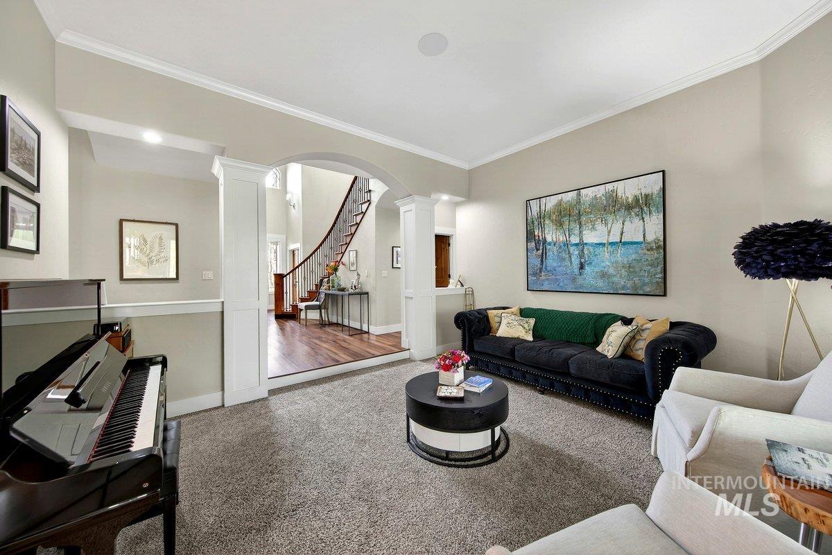 1013 E Rivers End Drive, Eagle, Idaho 83616-0000, 5 Bedrooms, 3.5 Bathrooms, Residential For Sale, Price $1,775,000,MLS 98979774