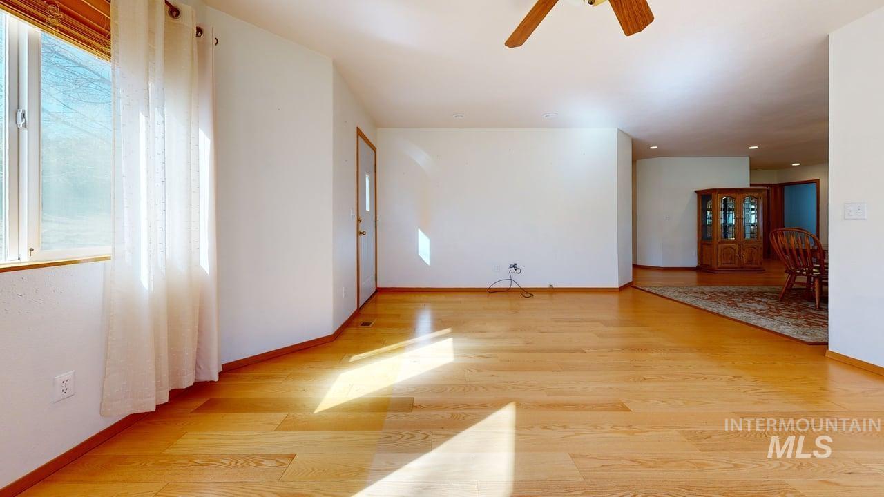 2794 9th Ave., Clarkston, Washington 99403, 3 Bedrooms, 2 Bathrooms, Residential For Sale, Price $439,900, 98979775