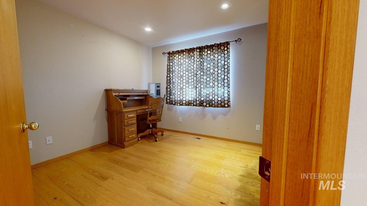 2794 9th Ave., Clarkston, Washington 99403, 3 Bedrooms, 2 Bathrooms, Residential For Sale, Price $439,900, 98979775