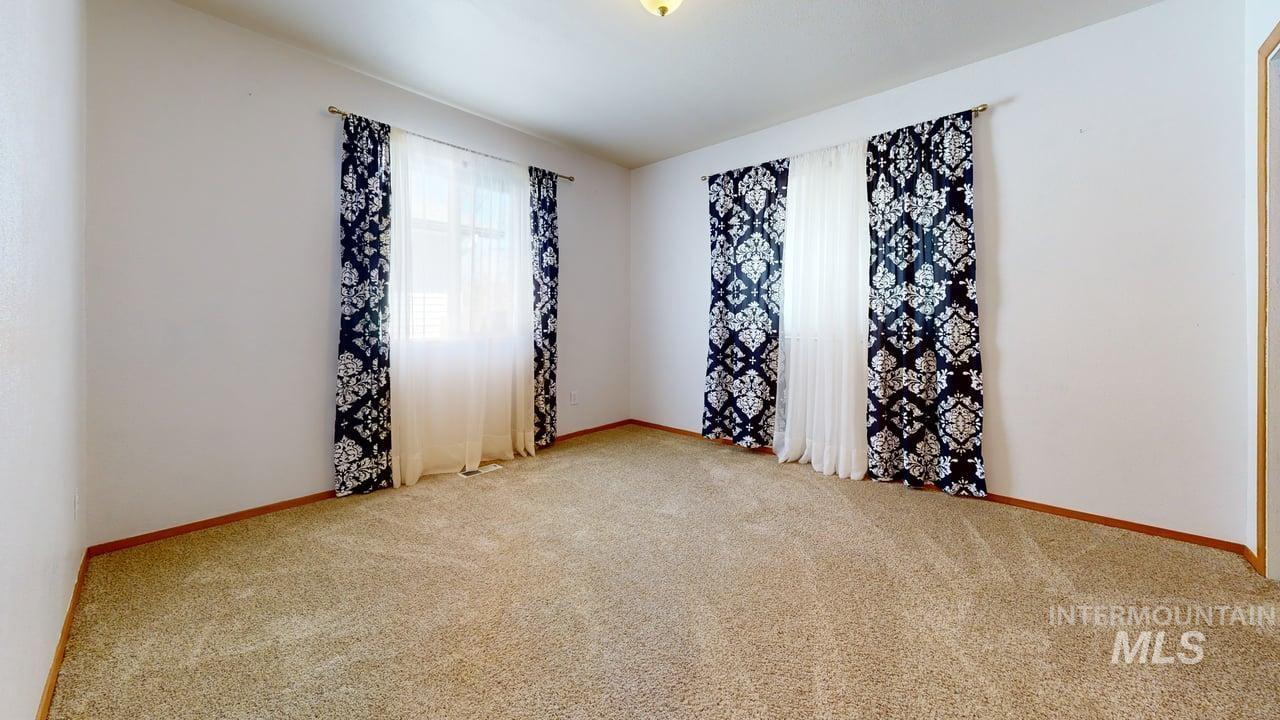 2794 9th Ave., Clarkston, Washington 99403, 3 Bedrooms, 2 Bathrooms, Residential For Sale, Price $439,900, 98979775