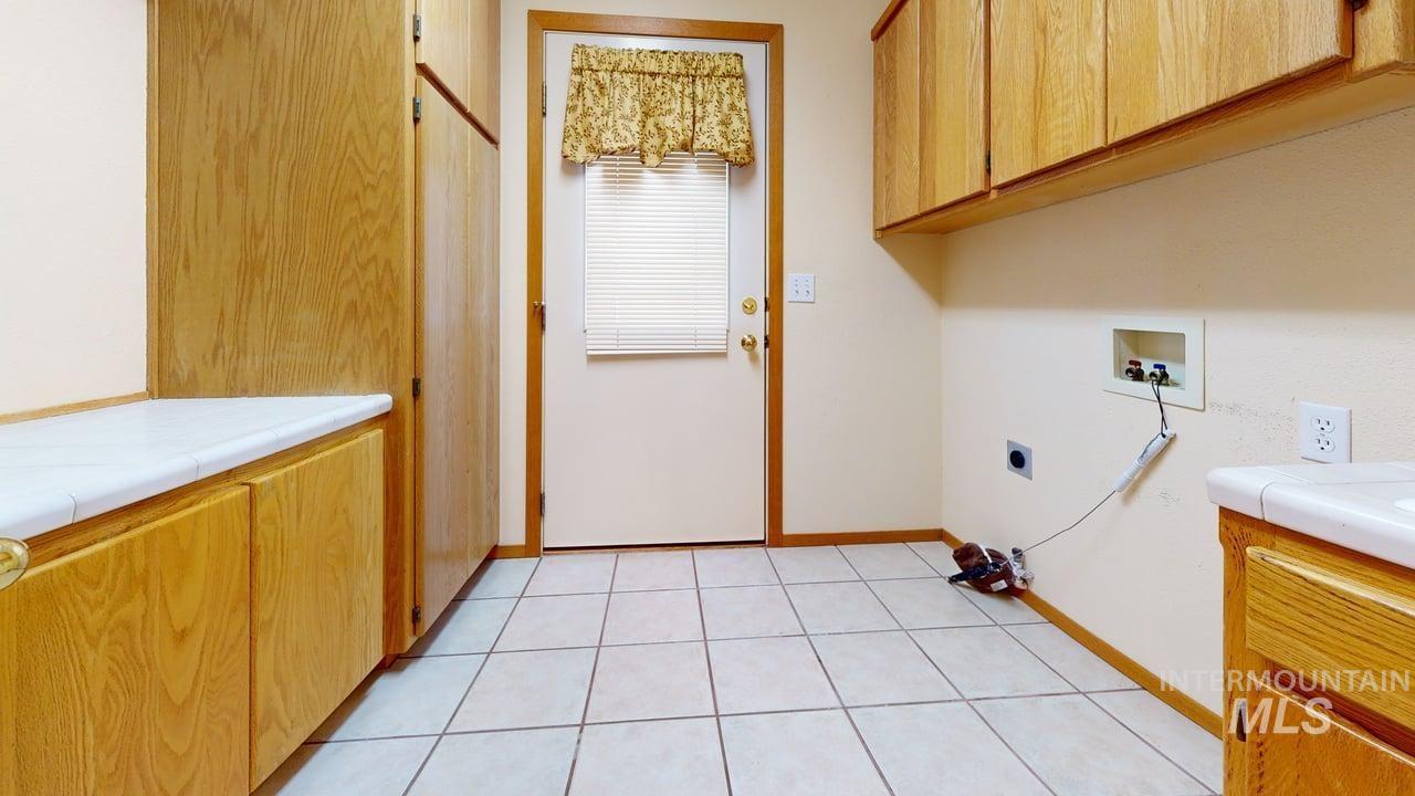 2794 9th Ave., Clarkston, Washington 99403, 3 Bedrooms, 2 Bathrooms, Residential For Sale, Price $439,900, 98979775