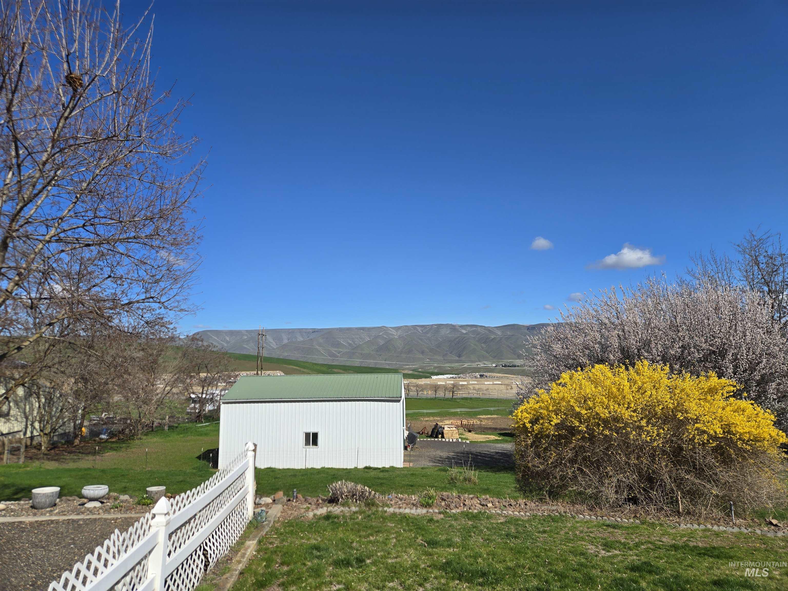 2794 9th Ave., Clarkston, Washington 99403, 3 Bedrooms, 2 Bathrooms, Residential For Sale, Price $439,900, 98979775