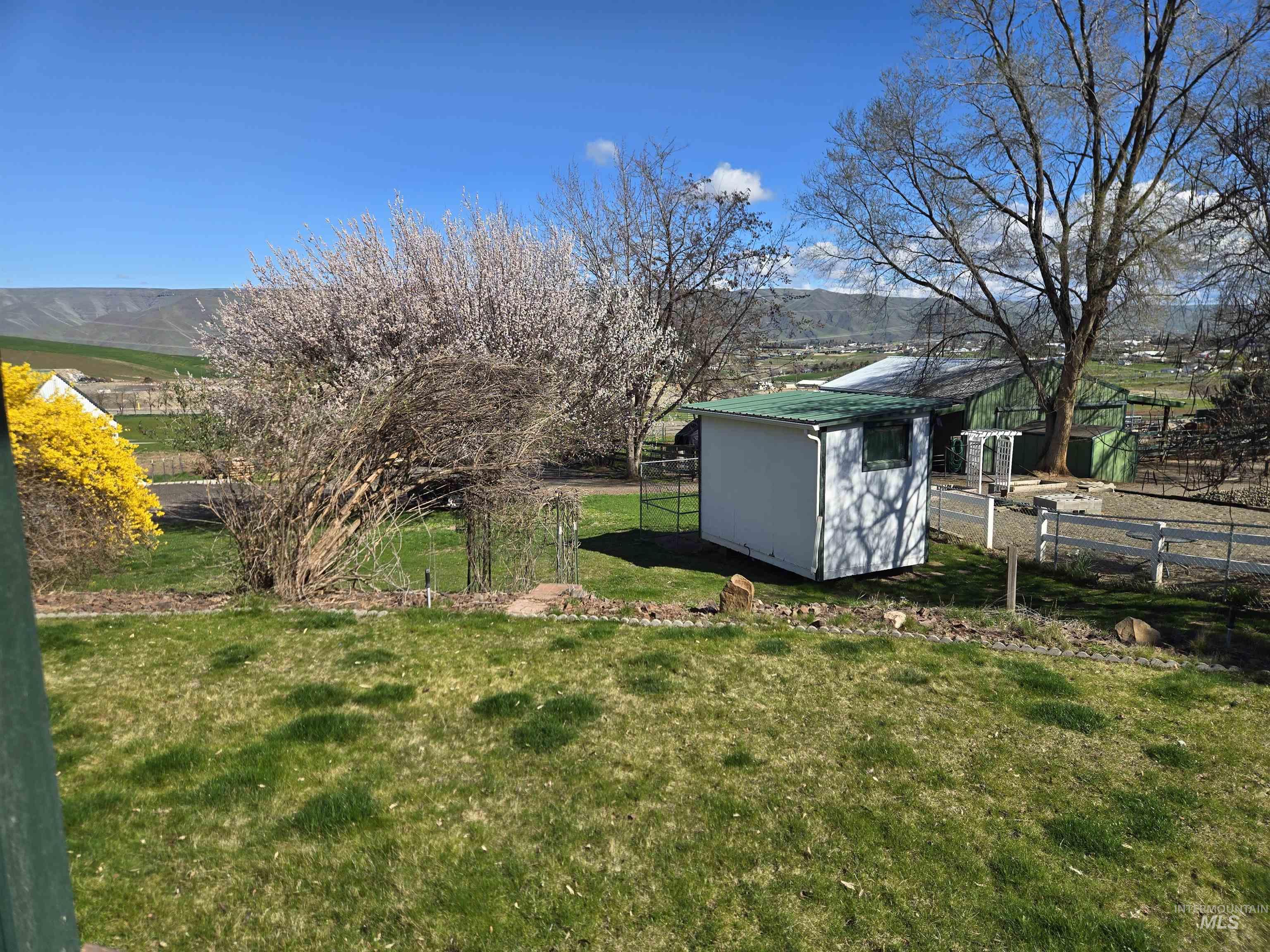 2794 9th Ave., Clarkston, Washington 99403, 3 Bedrooms, 2 Bathrooms, Residential For Sale, Price $439,900, 98979775