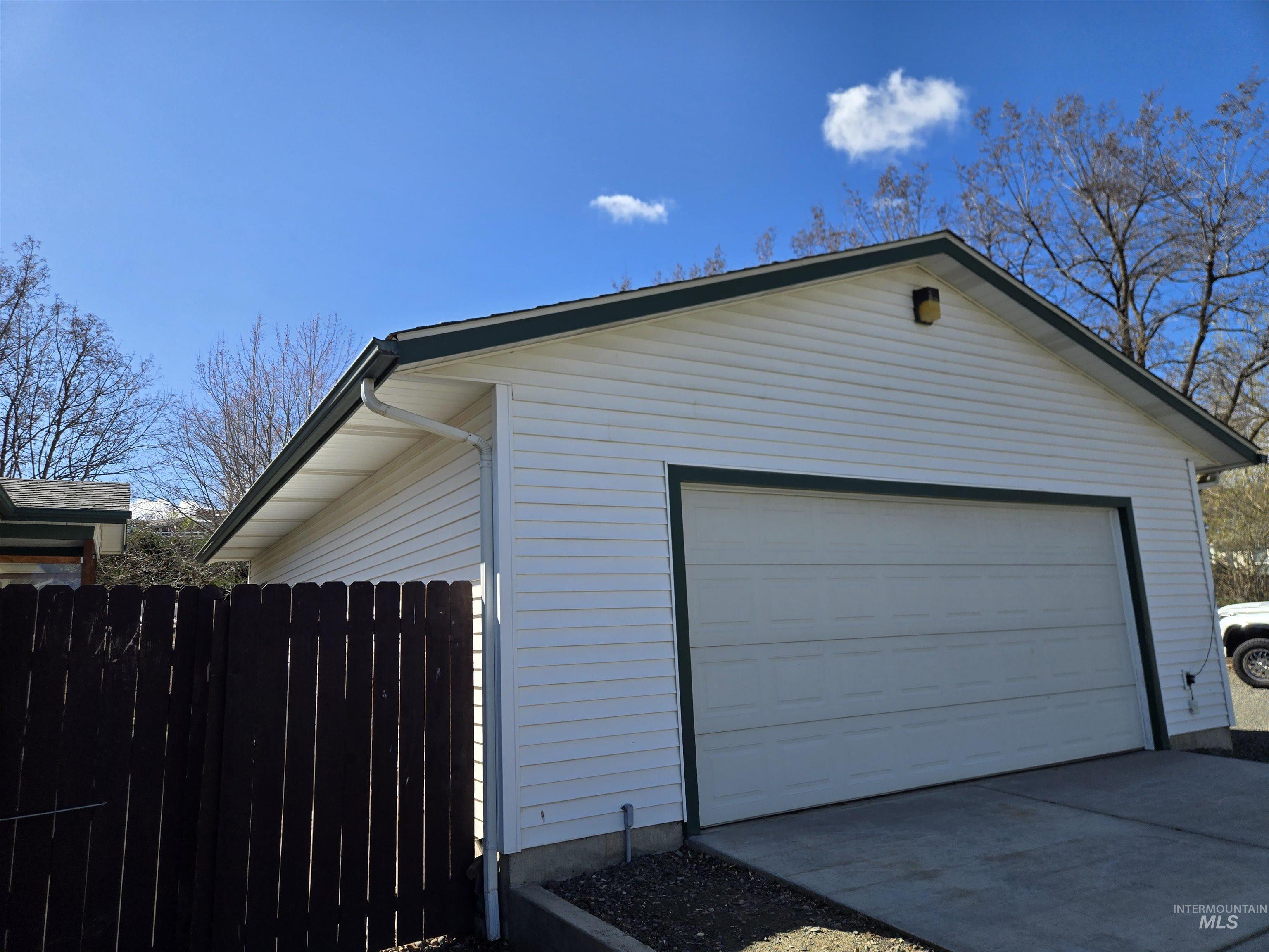 2794 9th Ave., Clarkston, Washington 99403, 3 Bedrooms, 2 Bathrooms, Residential For Sale, Price $439,900, 98979775