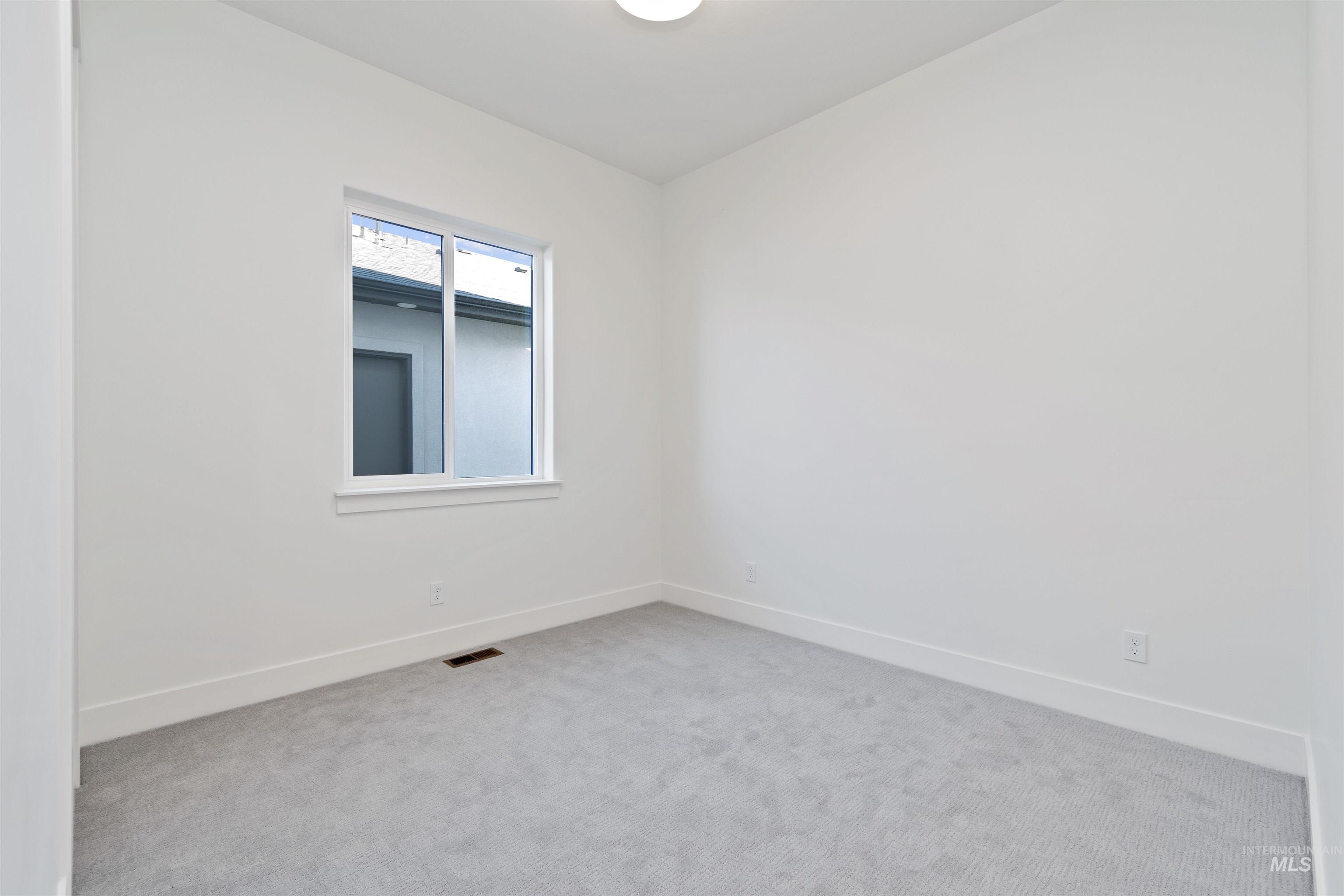 2117 E Sweet Pearl, Kuna, Idaho 83634, 4 Bedrooms, 2 Bathrooms, Residential For Sale, Price $599,880, 98979776