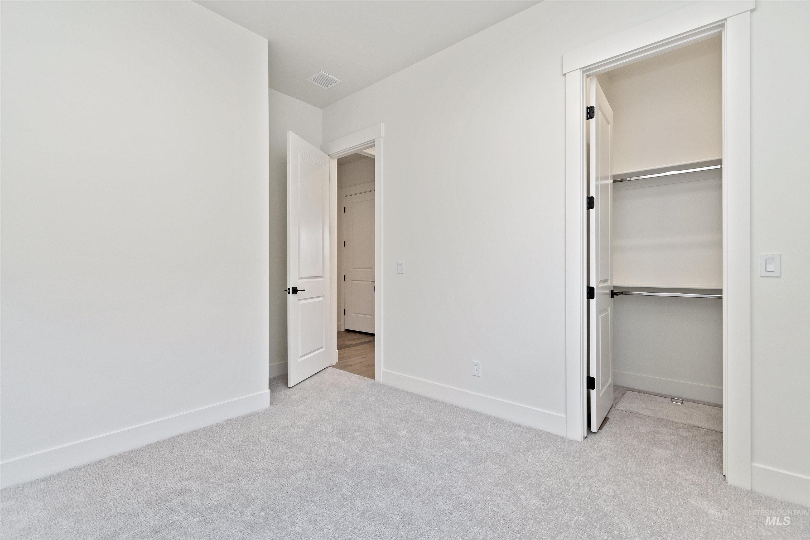 2117 E Sweet Pearl, Kuna, Idaho 83634, 4 Bedrooms, 2 Bathrooms, Residential For Sale, Price $599,880, 98979776