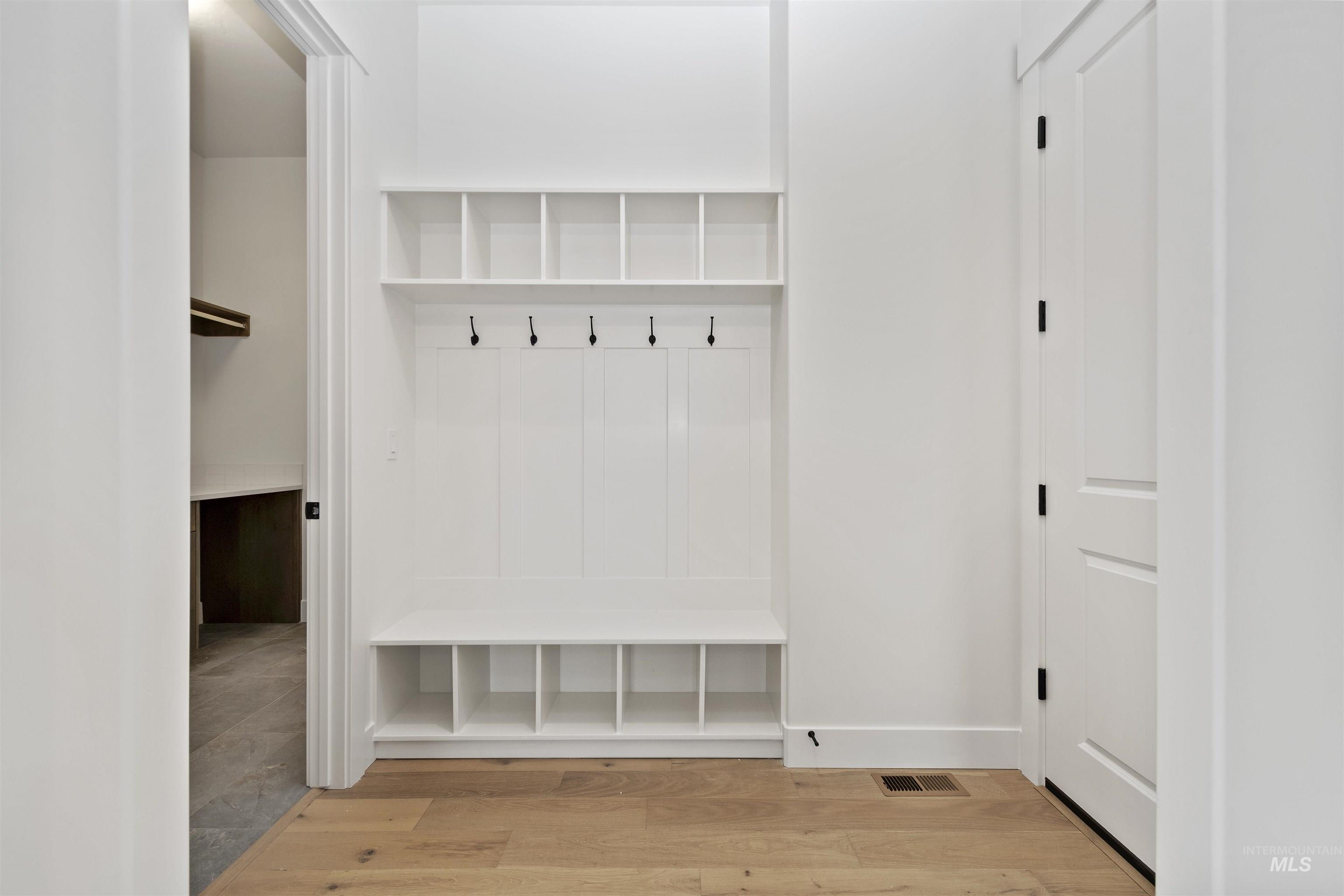 2117 E Sweet Pearl, Kuna, Idaho 83634, 4 Bedrooms, 2 Bathrooms, Residential For Sale, Price $599,880, 98979776