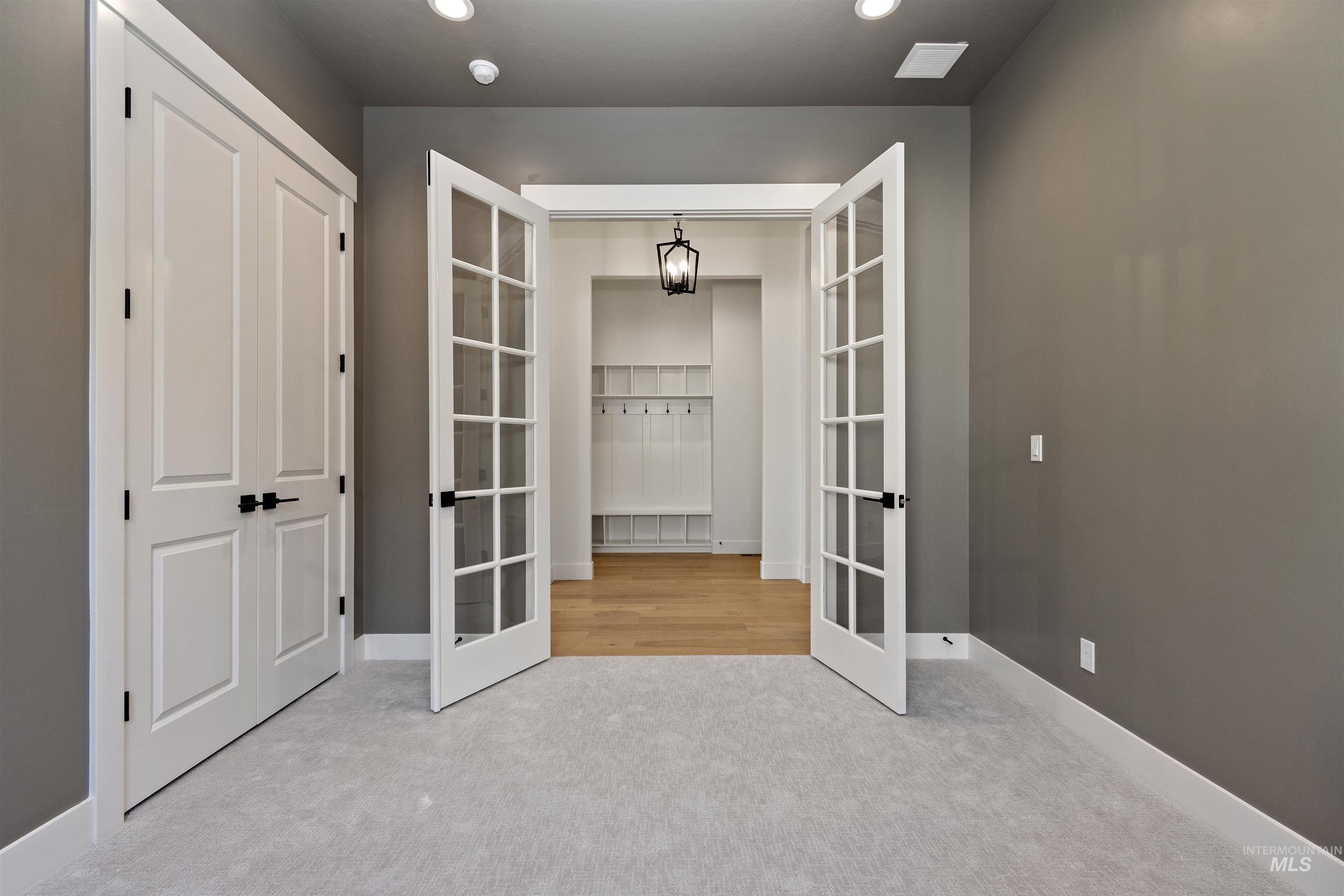 2117 E Sweet Pearl, Kuna, Idaho 83634, 4 Bedrooms, 2 Bathrooms, Residential For Sale, Price $599,880, 98979776