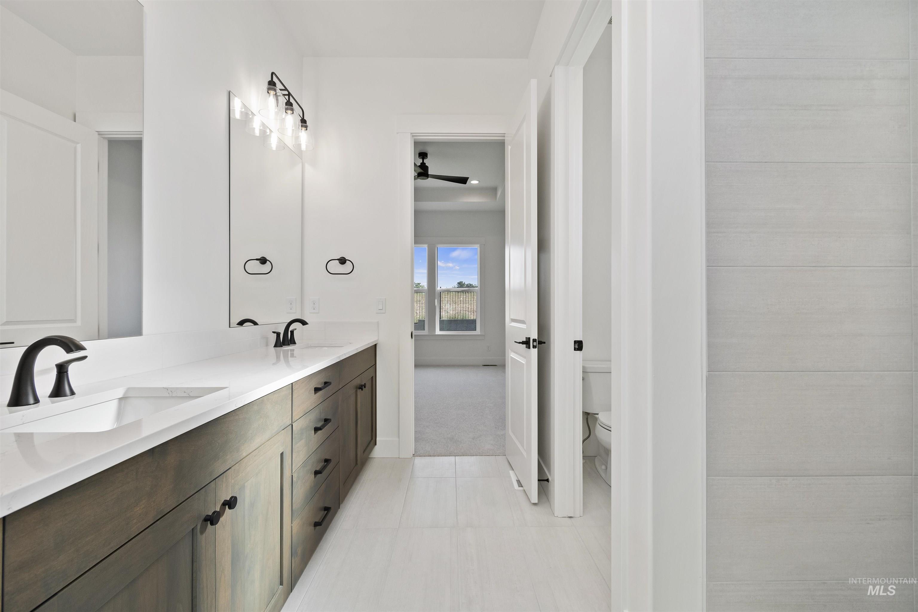 2117 E Sweet Pearl, Kuna, Idaho 83634, 4 Bedrooms, 2 Bathrooms, Residential For Sale, Price $599,880, 98979776