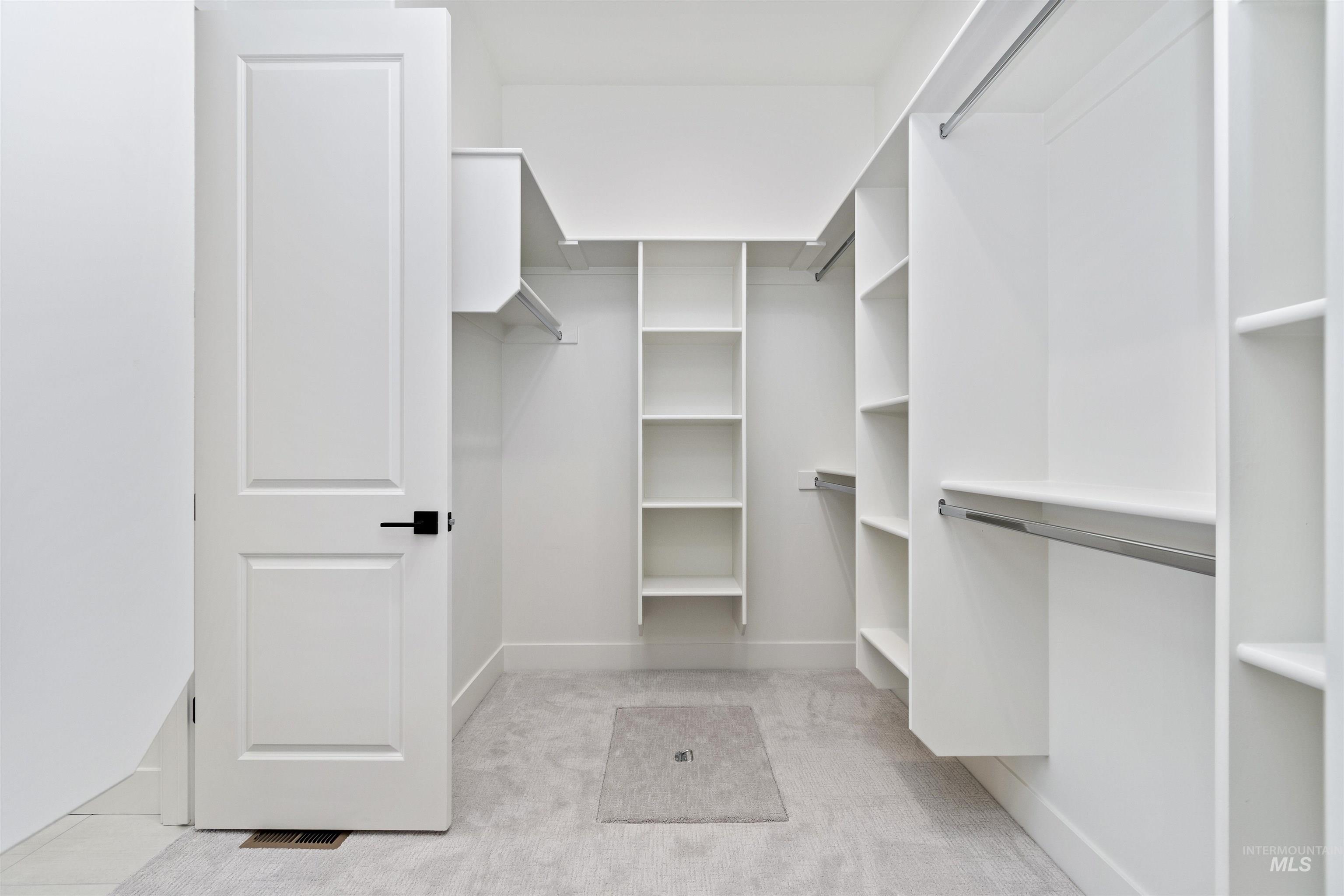 2117 E Sweet Pearl, Kuna, Idaho 83634, 4 Bedrooms, 2 Bathrooms, Residential For Sale, Price $599,880, 98979776