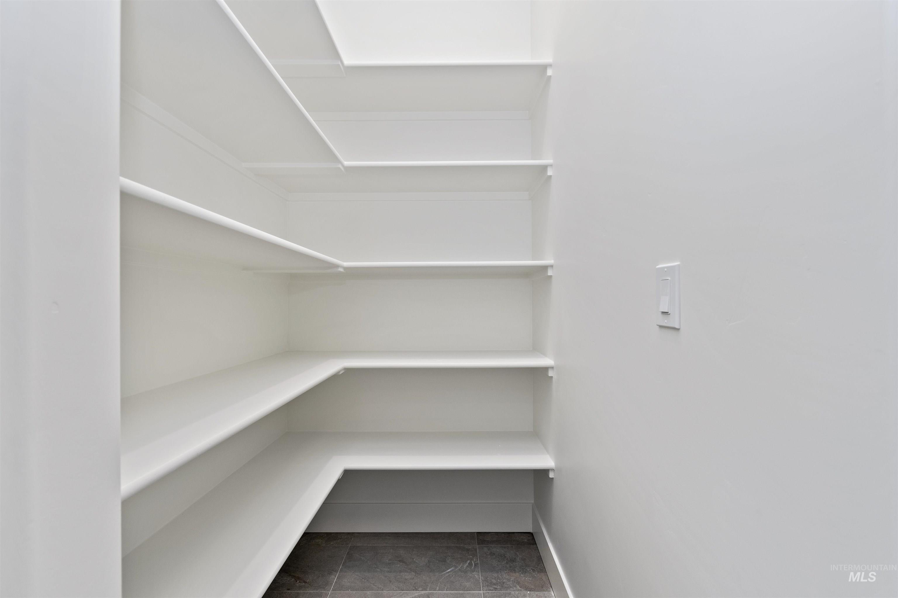 2117 E Sweet Pearl, Kuna, Idaho 83634, 4 Bedrooms, 2 Bathrooms, Residential For Sale, Price $599,880, 98979776