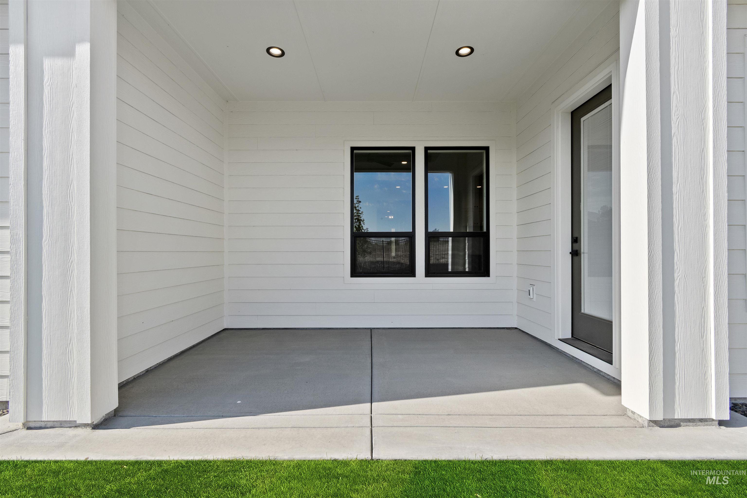 2117 E Sweet Pearl, Kuna, Idaho 83634, 4 Bedrooms, 2 Bathrooms, Residential For Sale, Price $599,880, 98979776